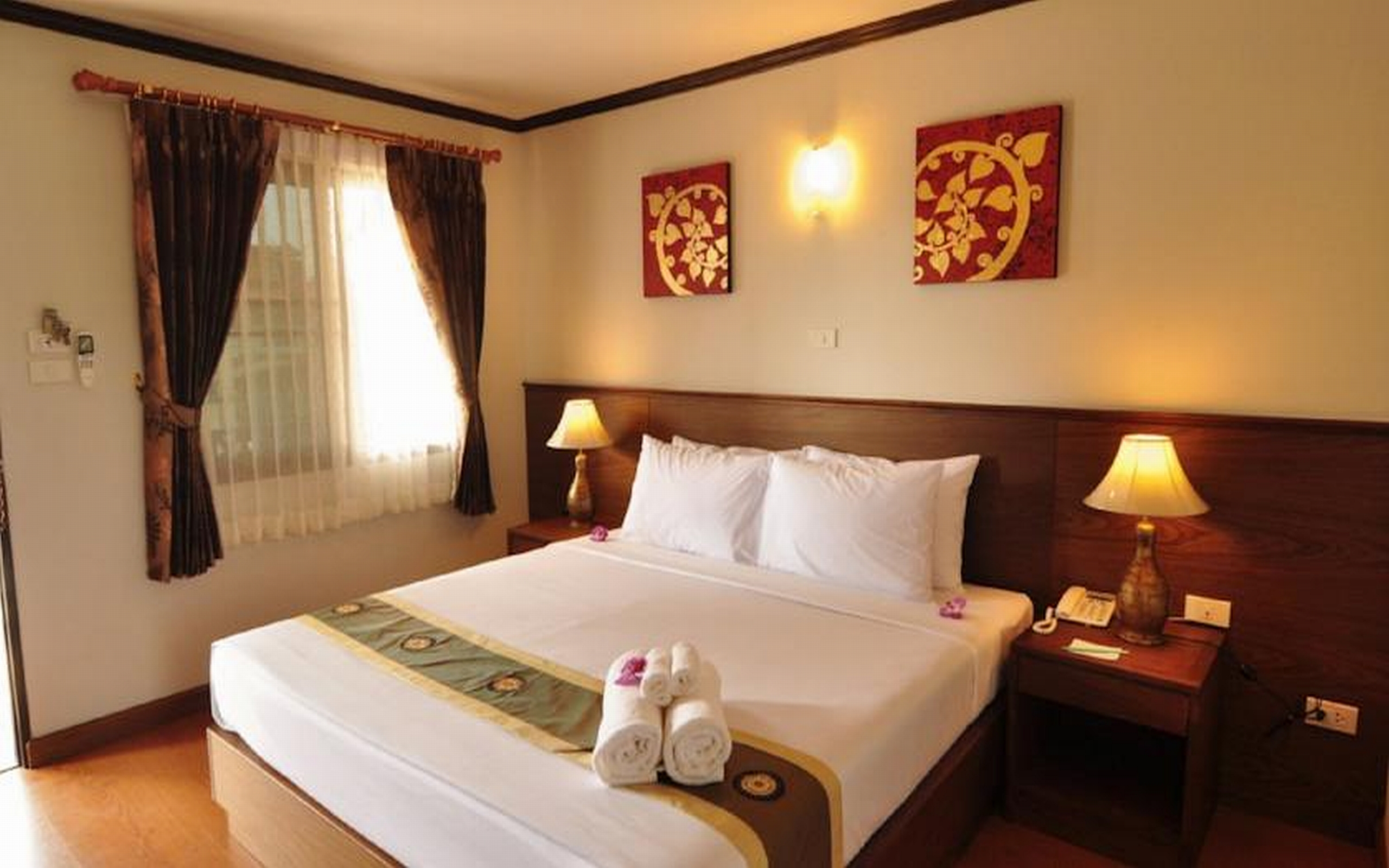 Double or Twin Deluxe