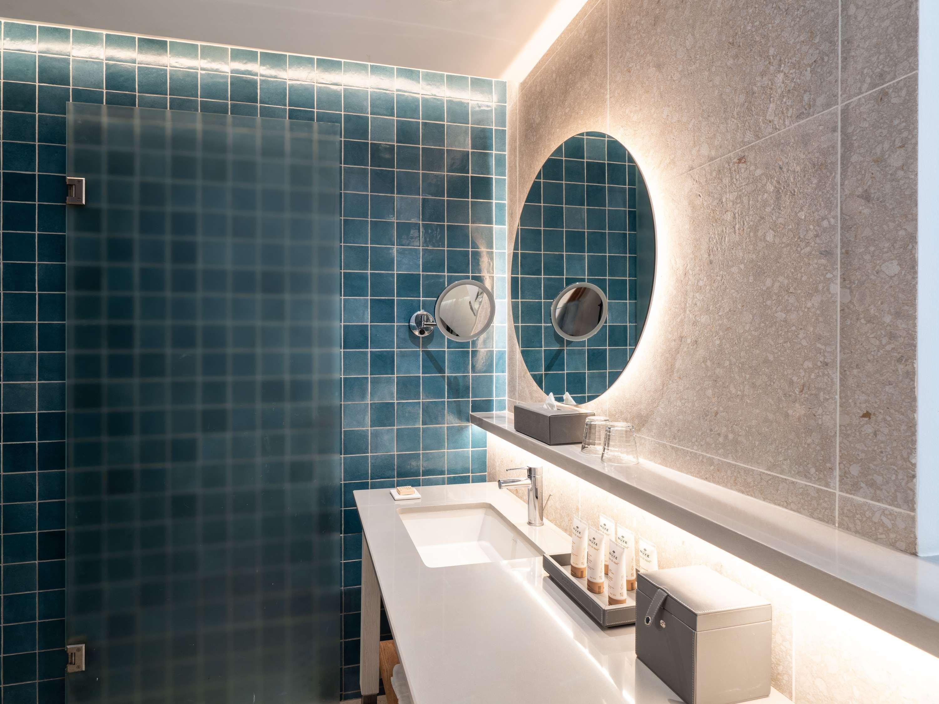 Double Superior with Views