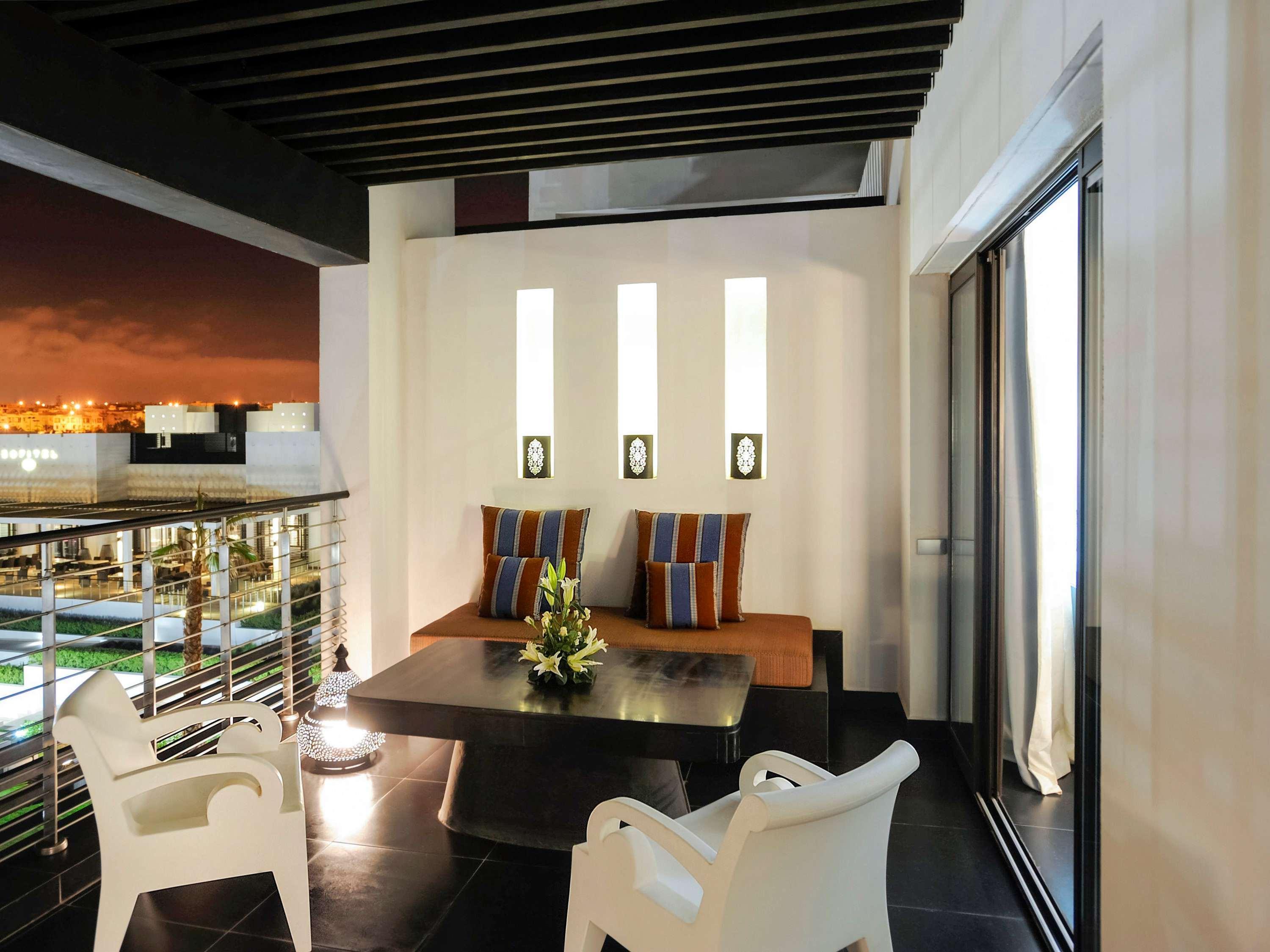 Twin Superior Pool View