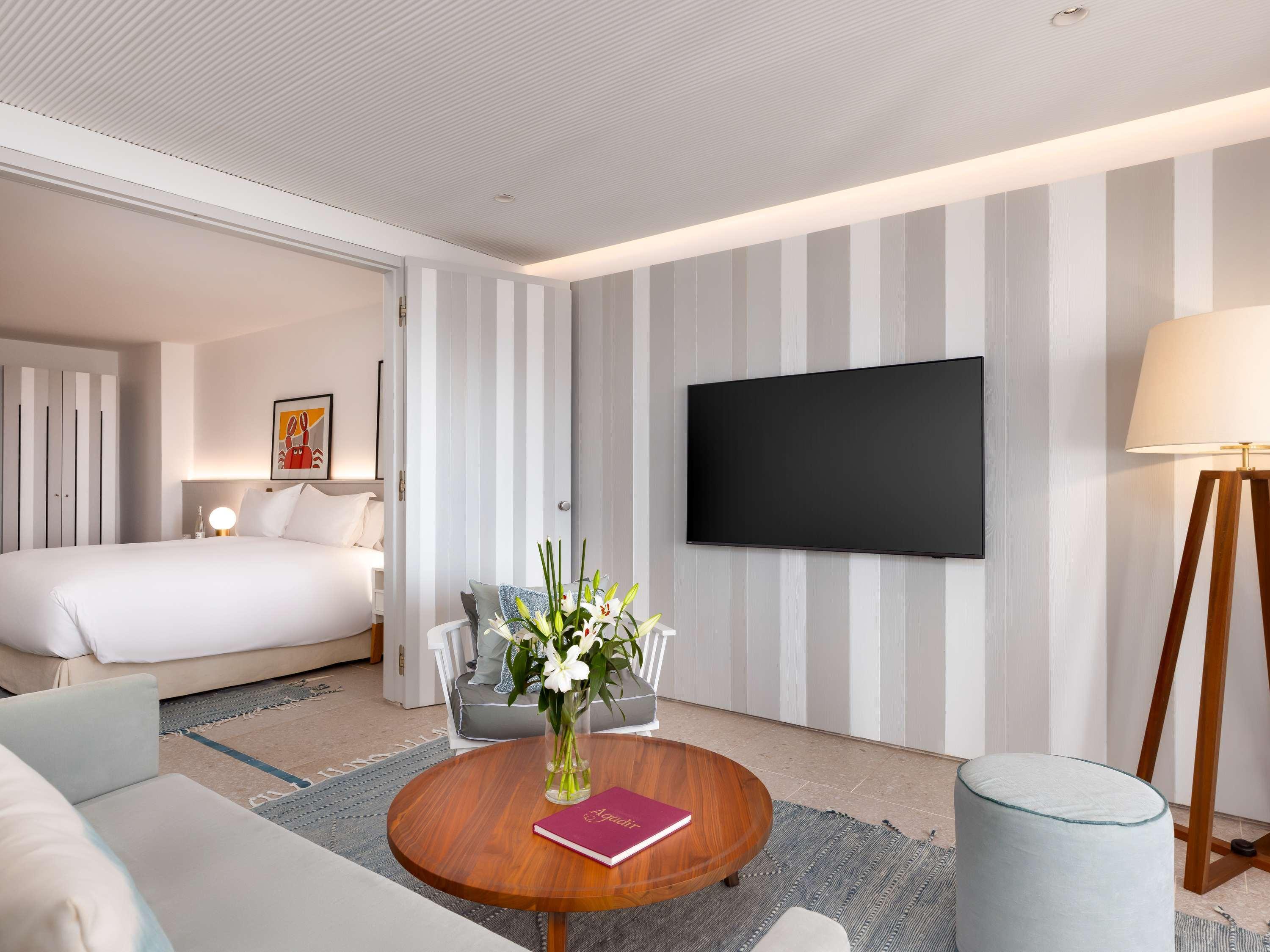 Suite Ocean View King Bed