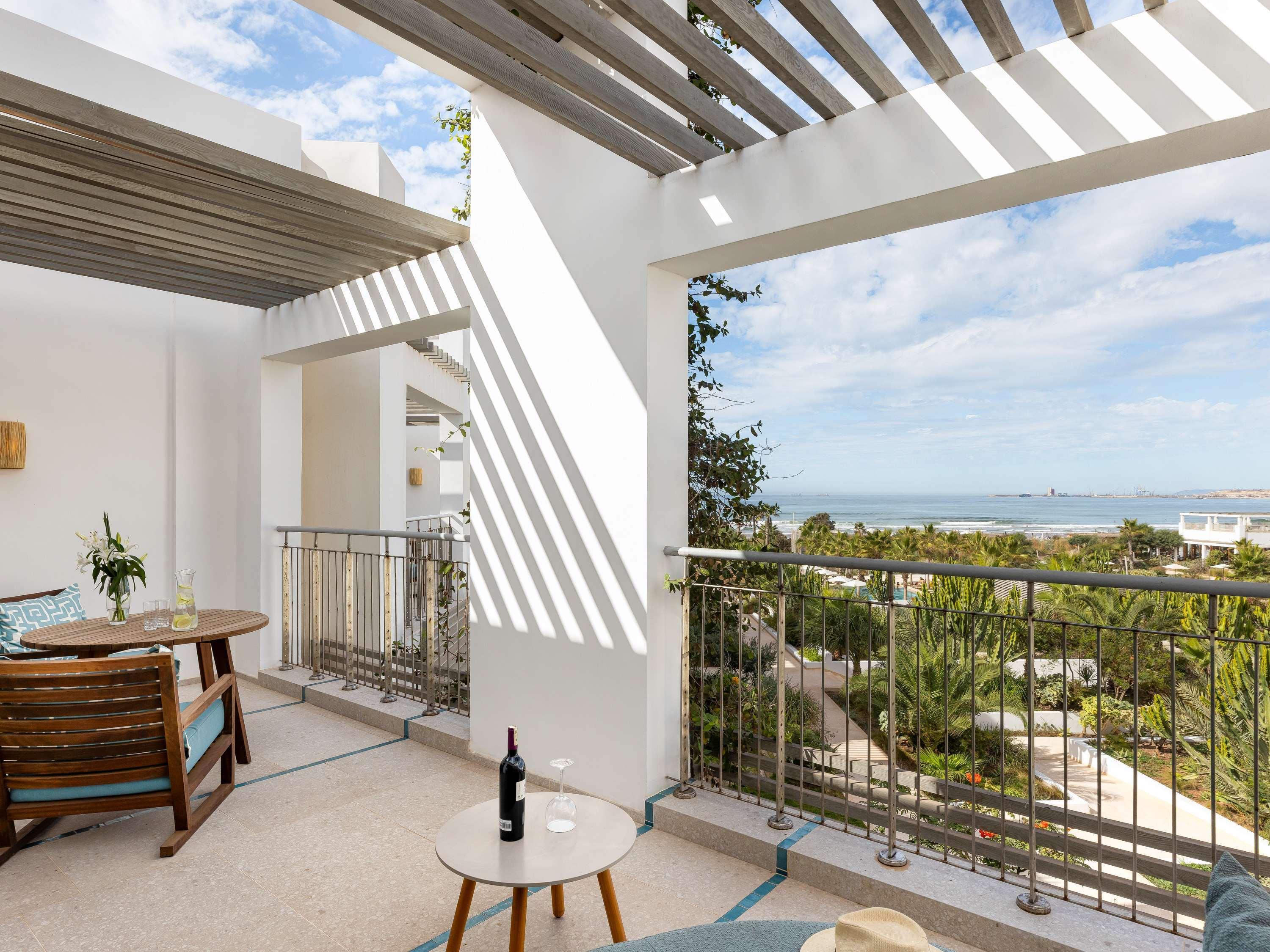 Suite Ocean View King Bed