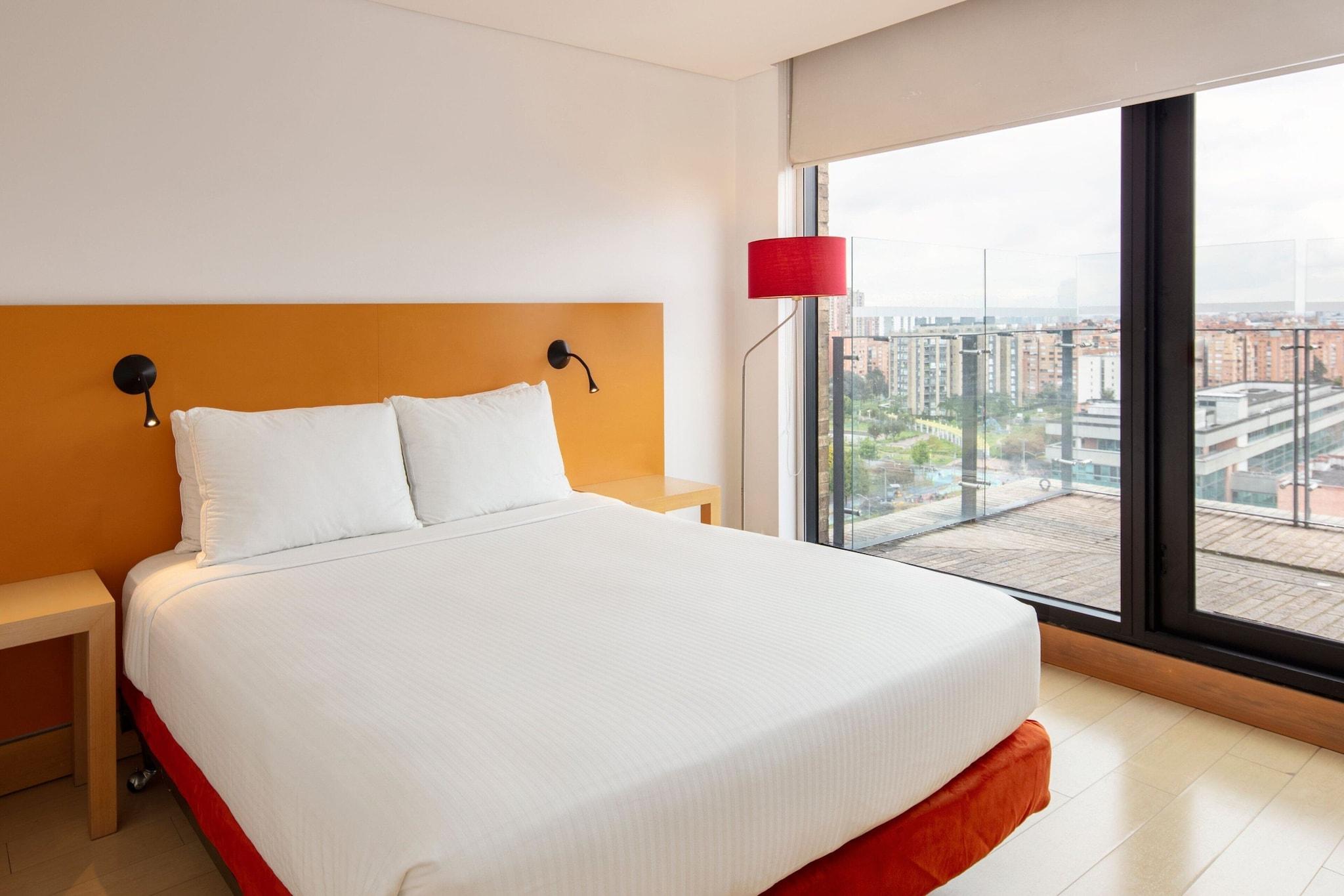 Suite Queen Size Bed