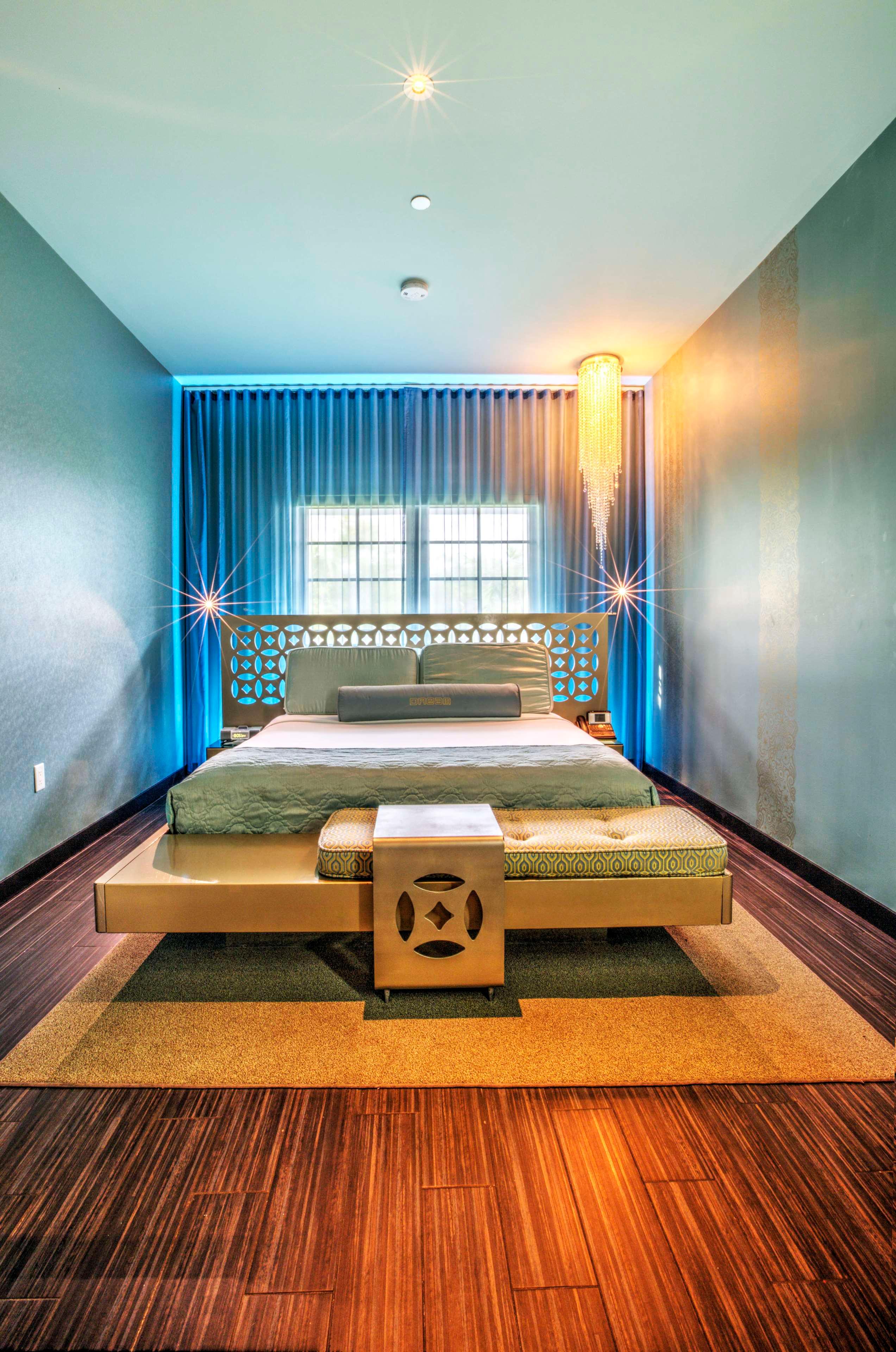 Double Accessible King Size Bed