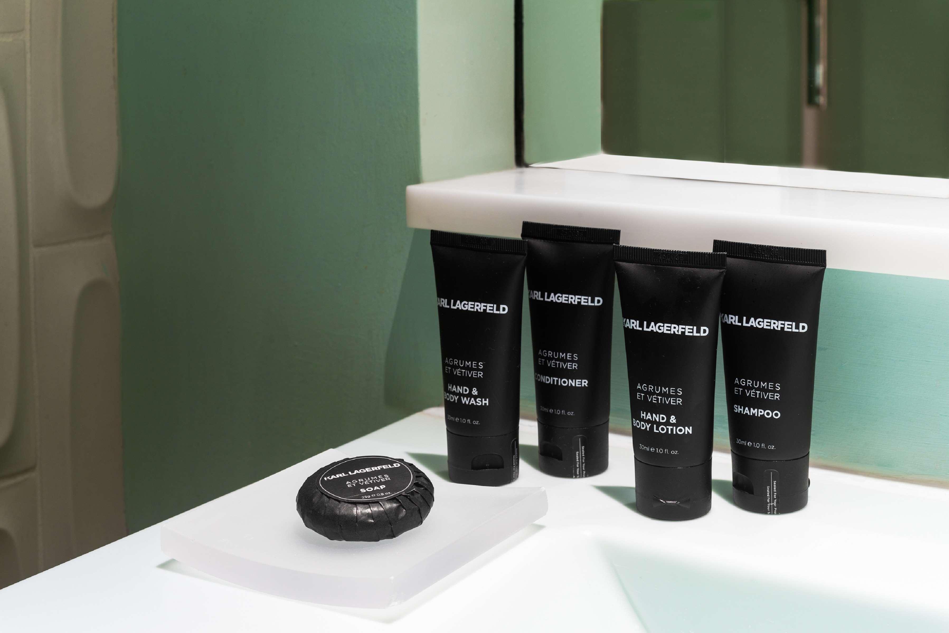 Double Accessible King Size Bed