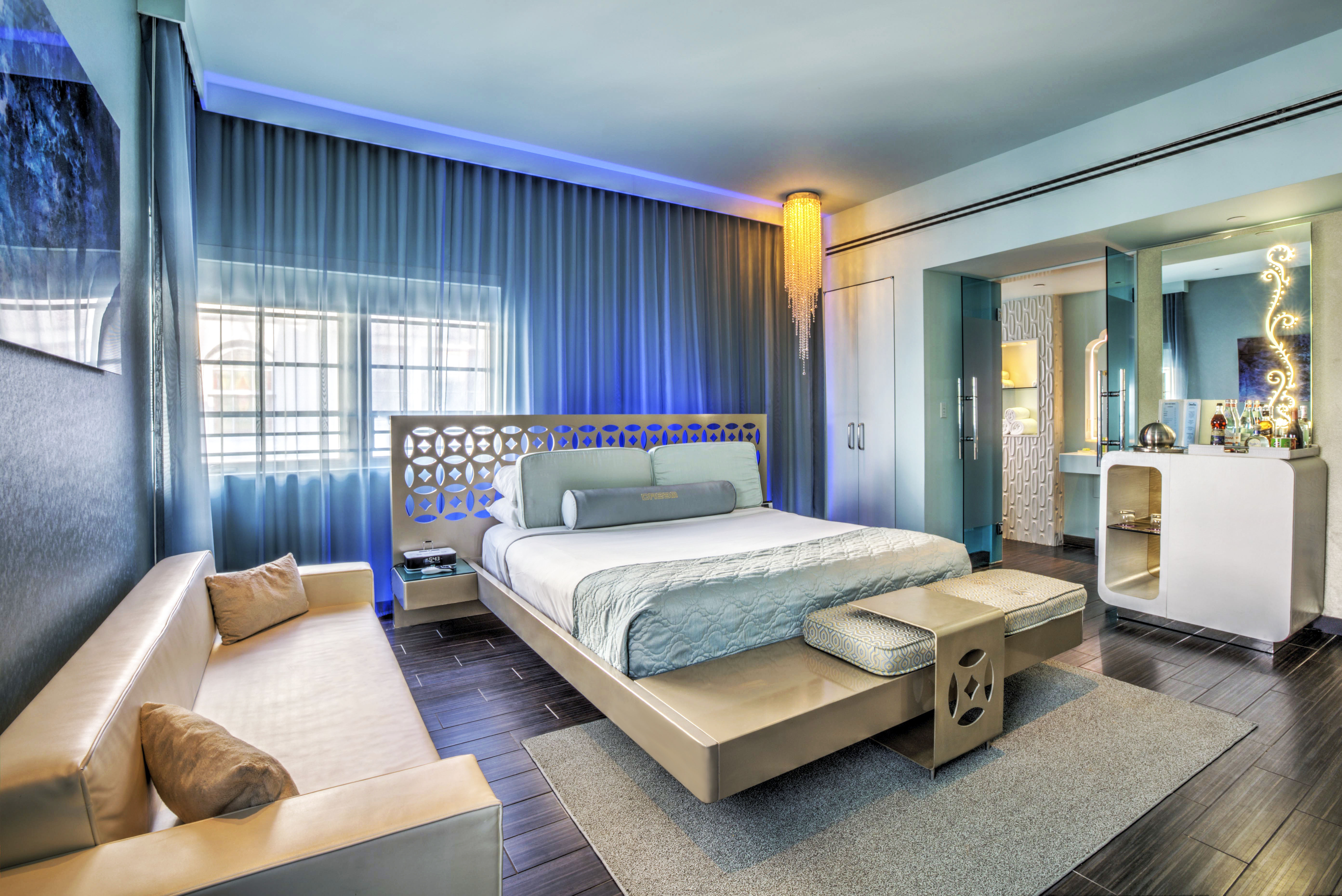 Double Deluxe King Bed