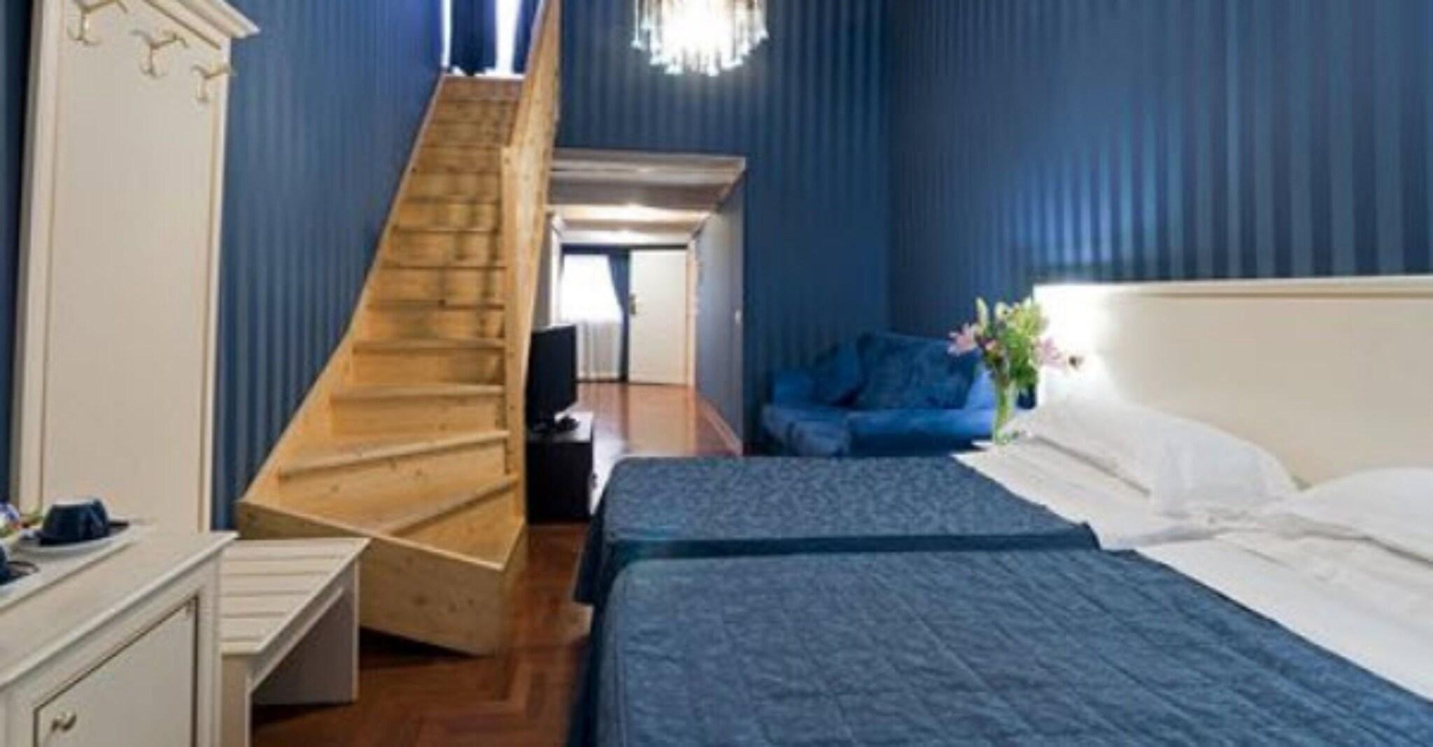 Double Superior King Bed