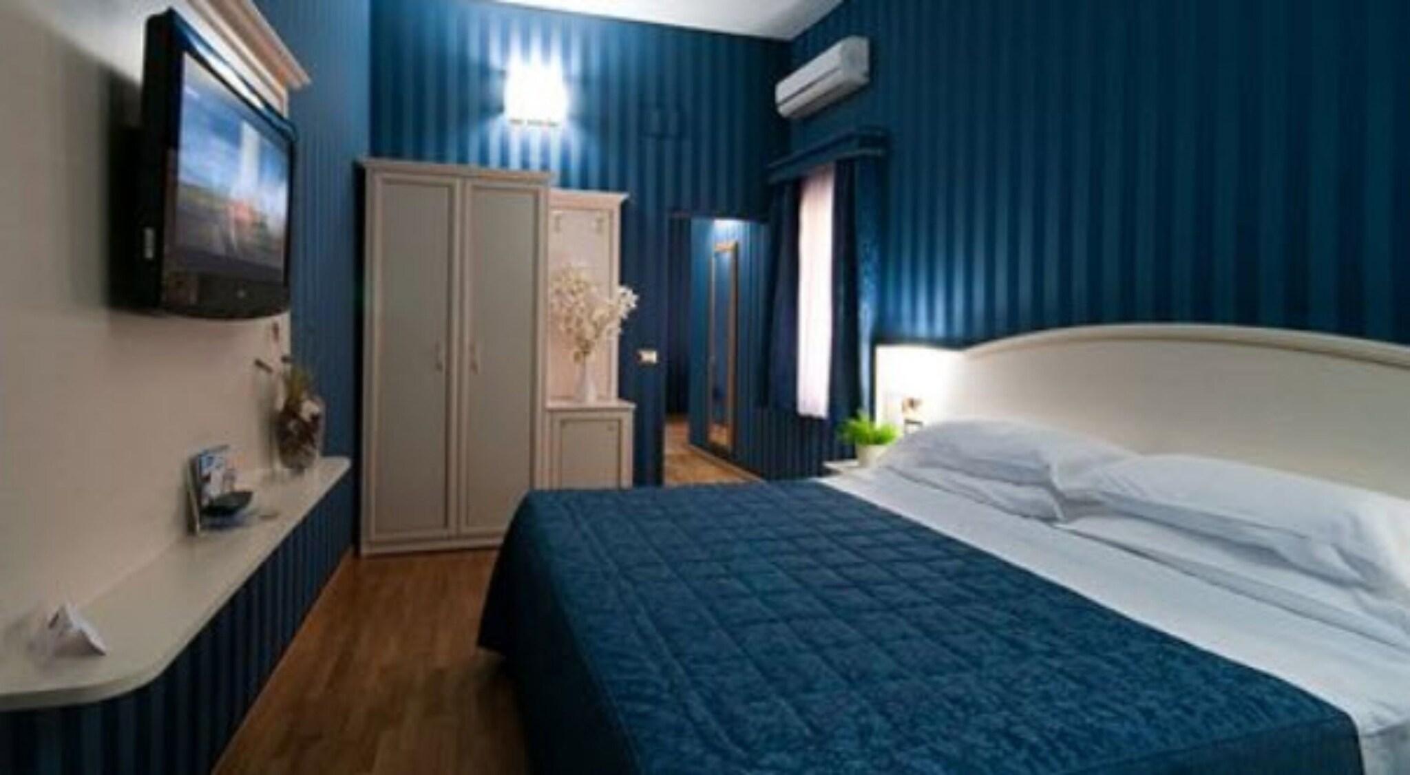 Double Superior King Bed