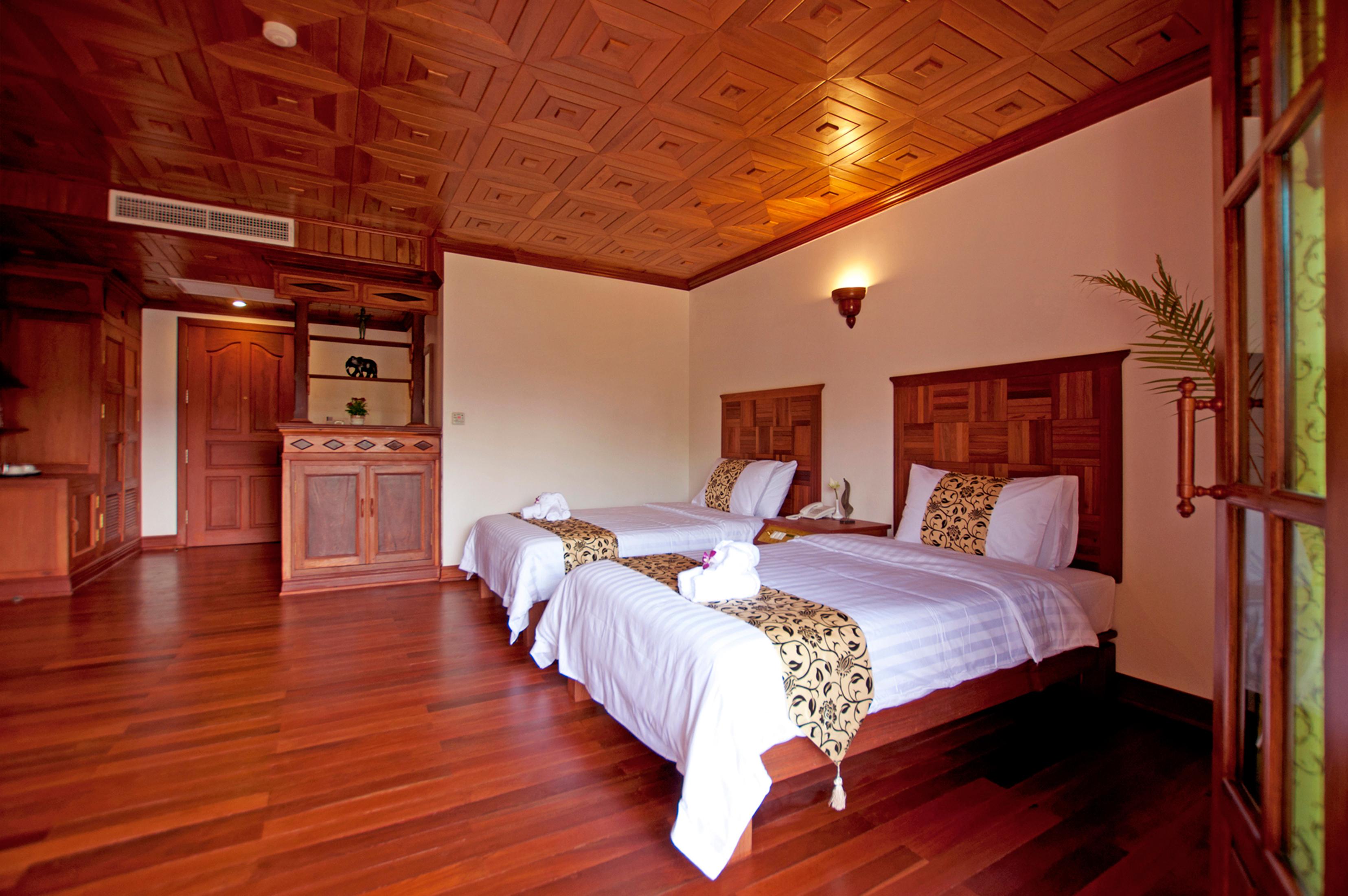 Twin Deluxe River View