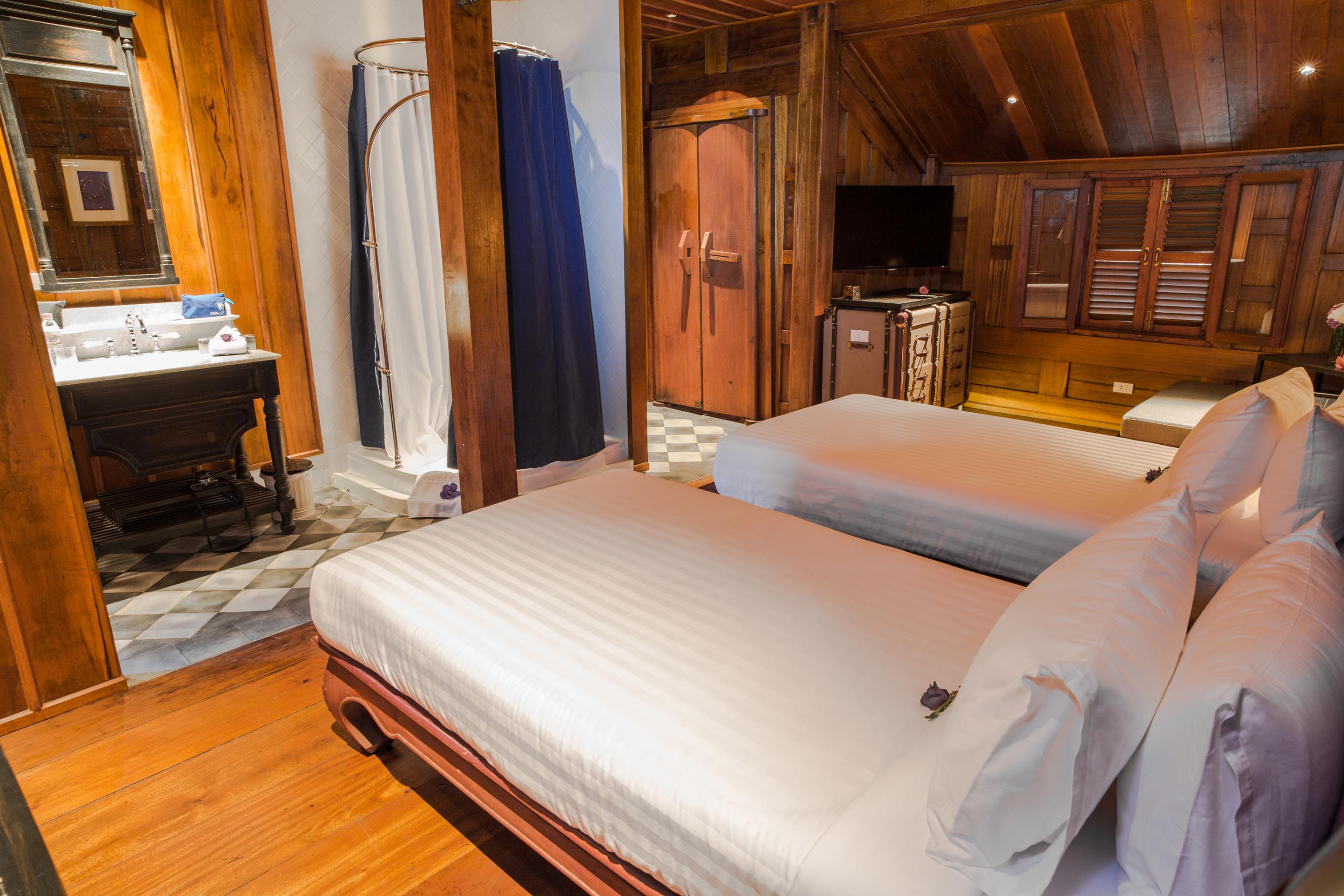 Double or Twin Superior