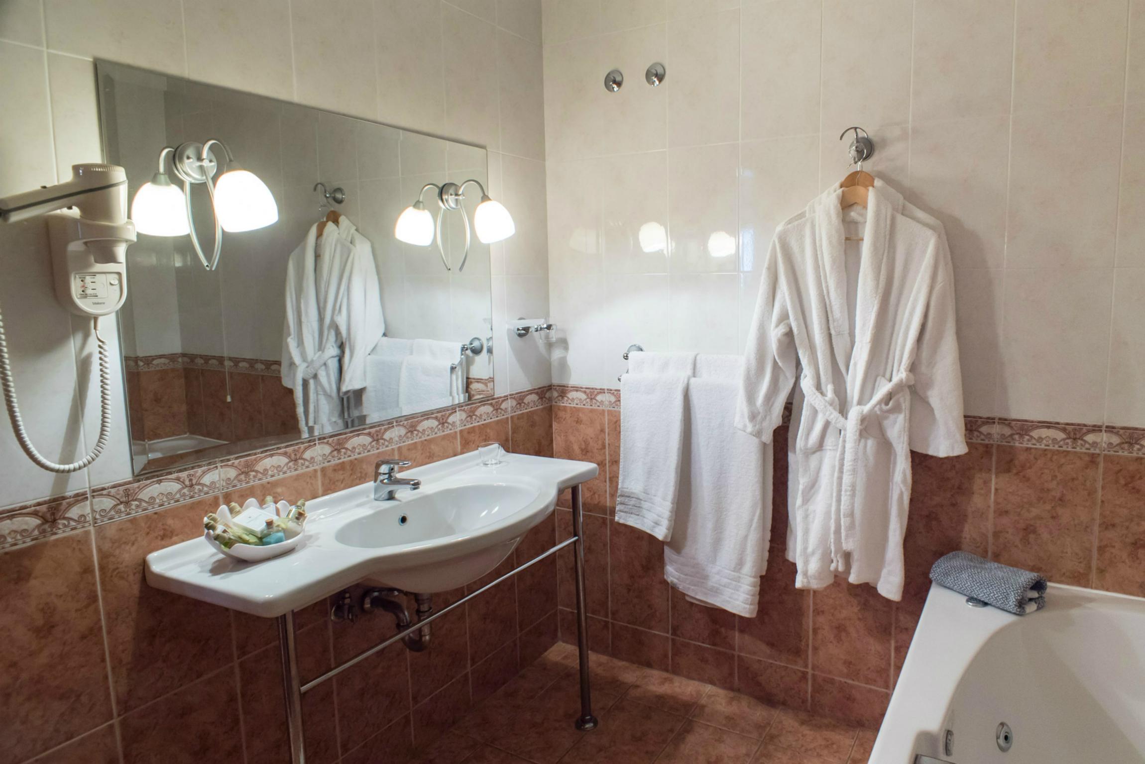 Double or Twin Standard