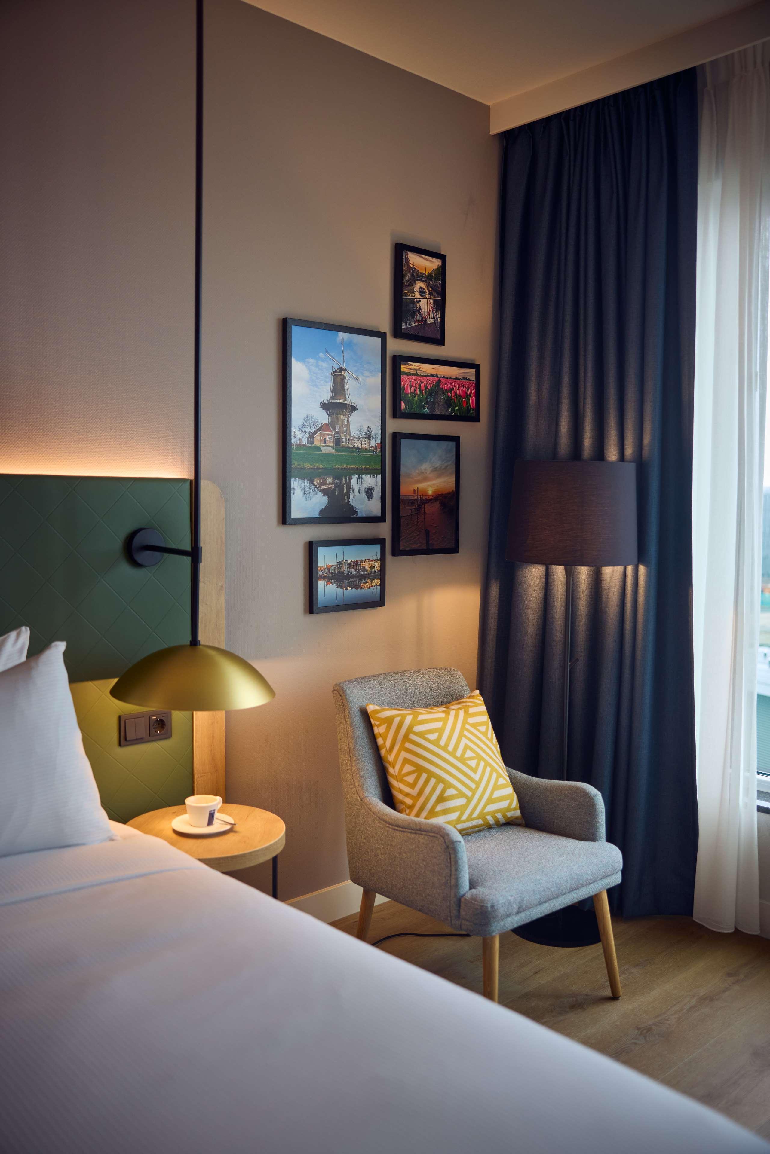 Double King Size Bed