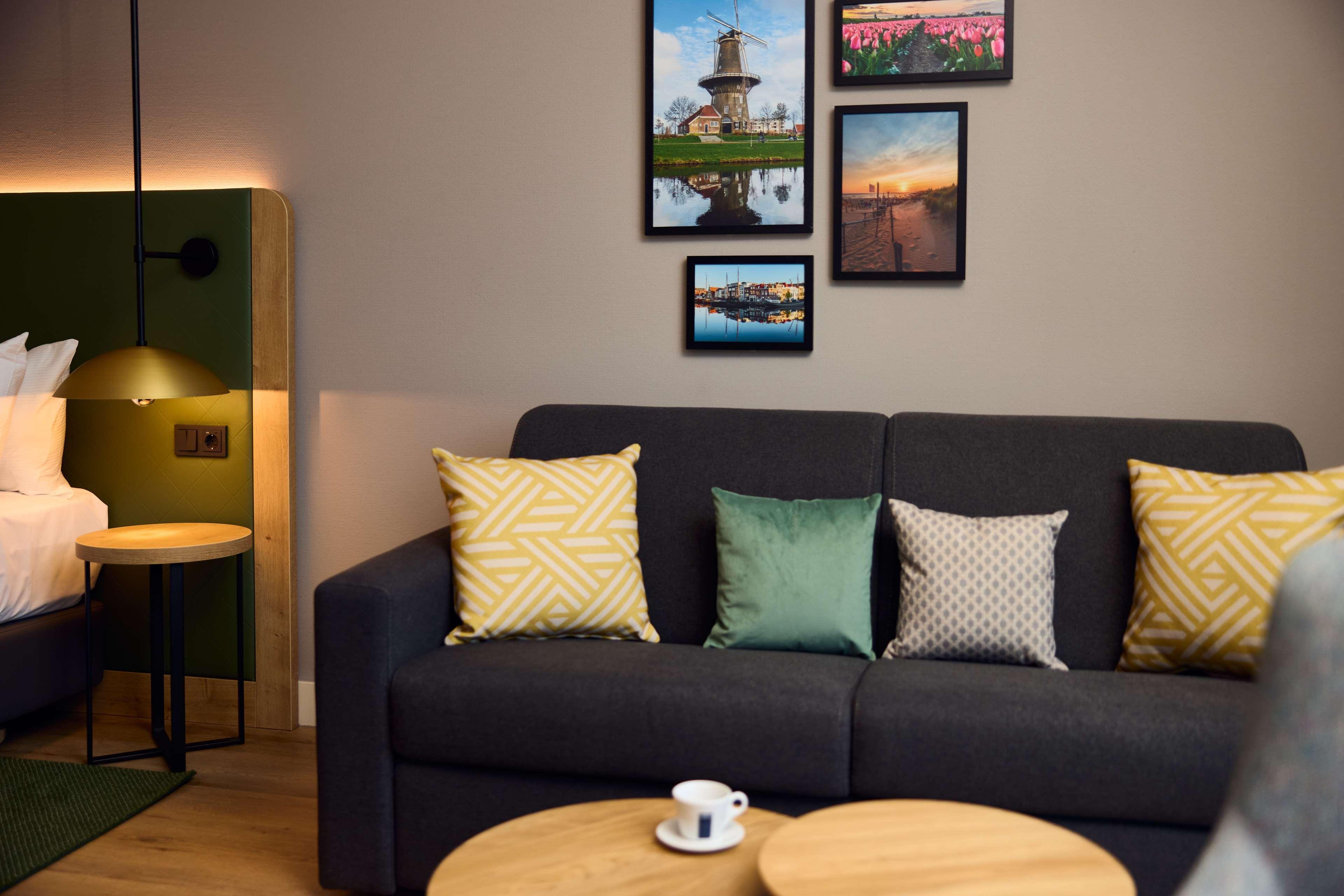 Family Room Connecting Room