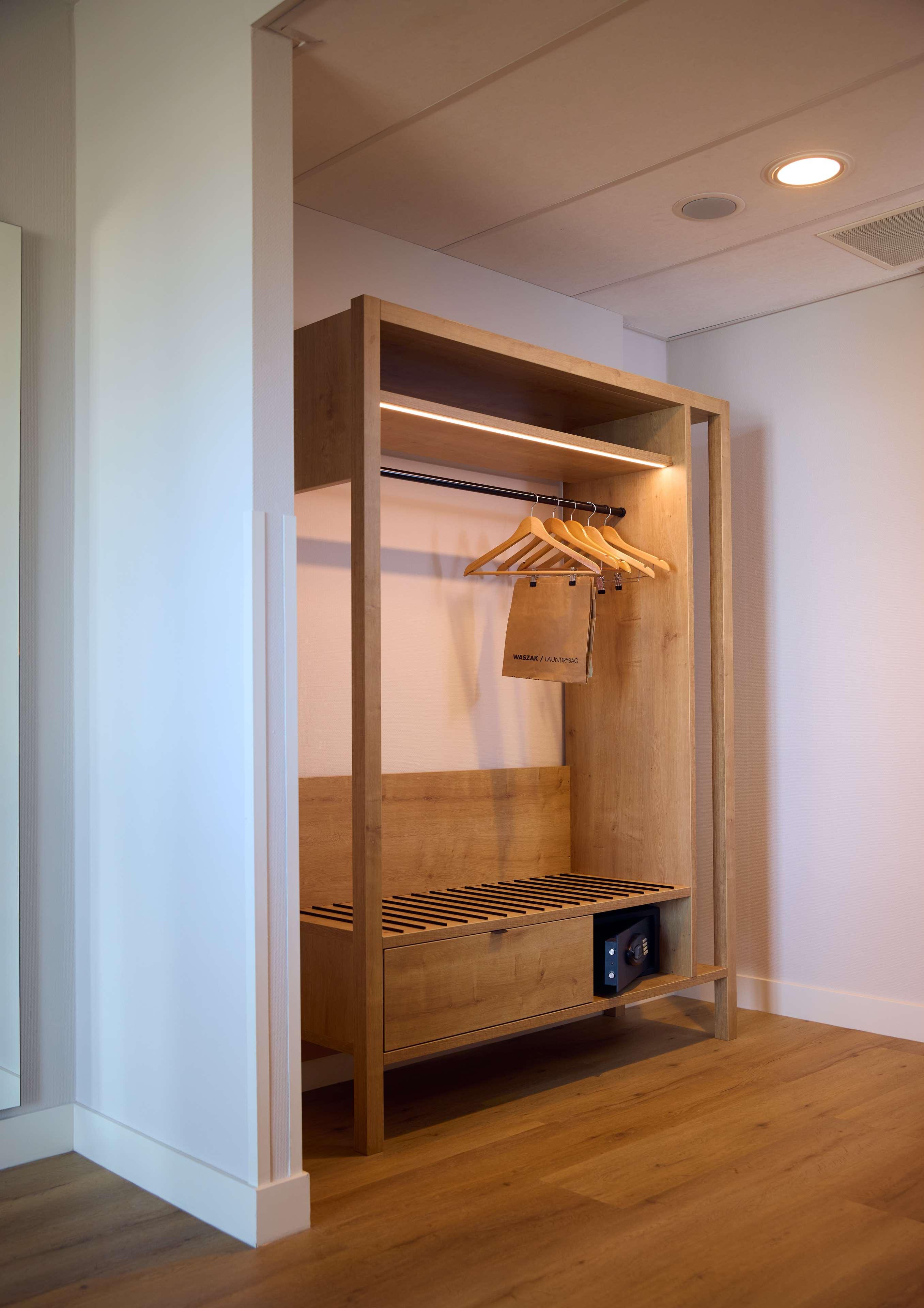 Junior Suite King Size Bed