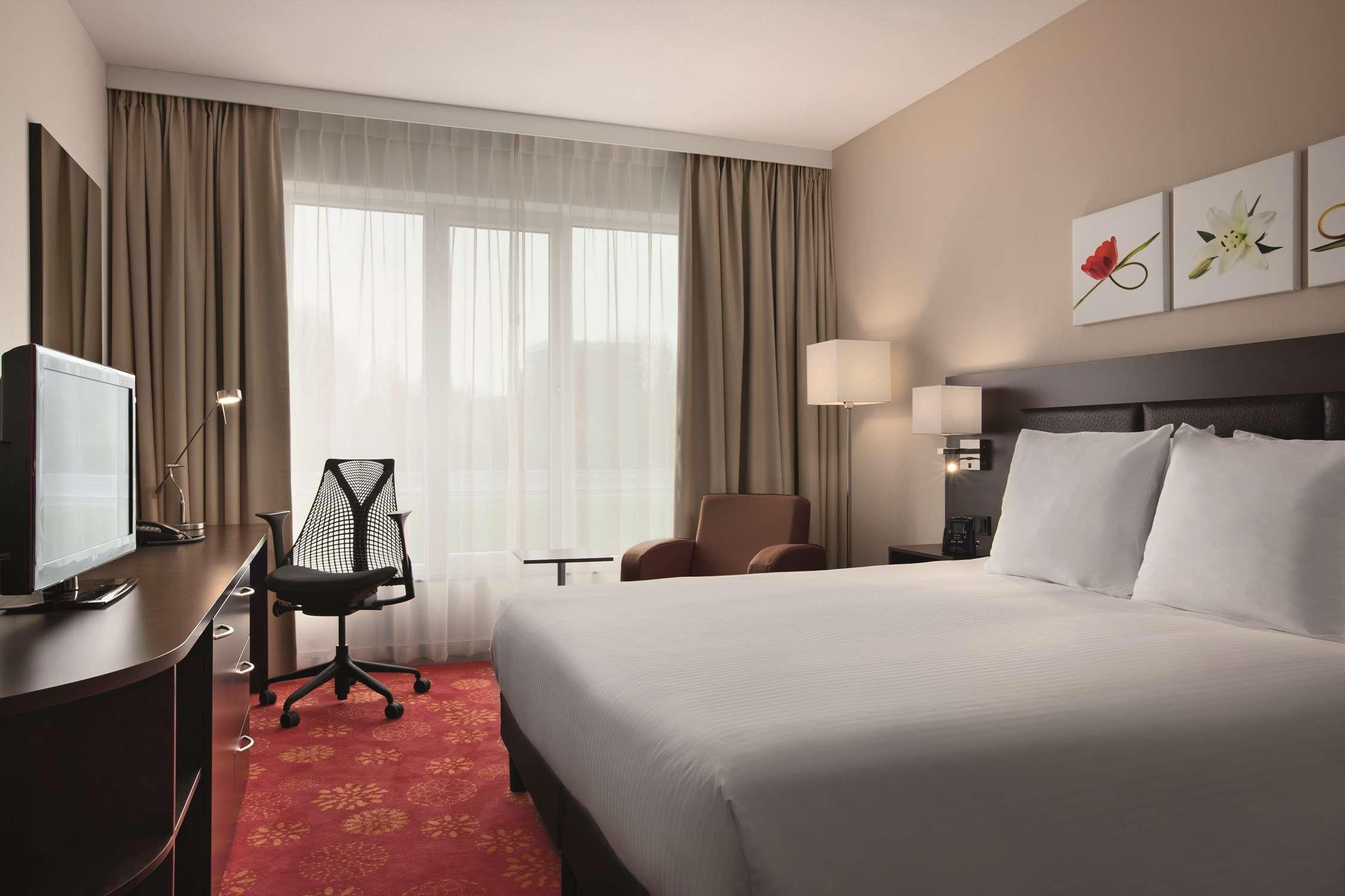 Double Queen Size Bed