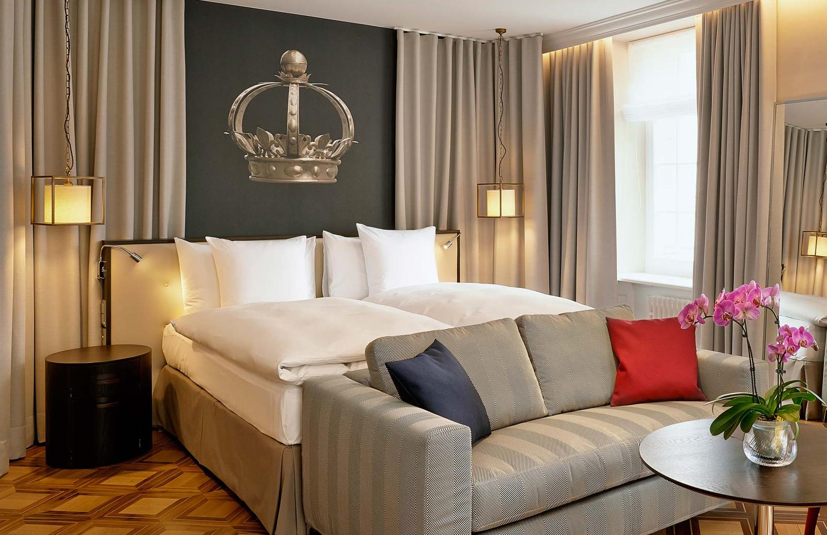 Double Deluxe King Bed