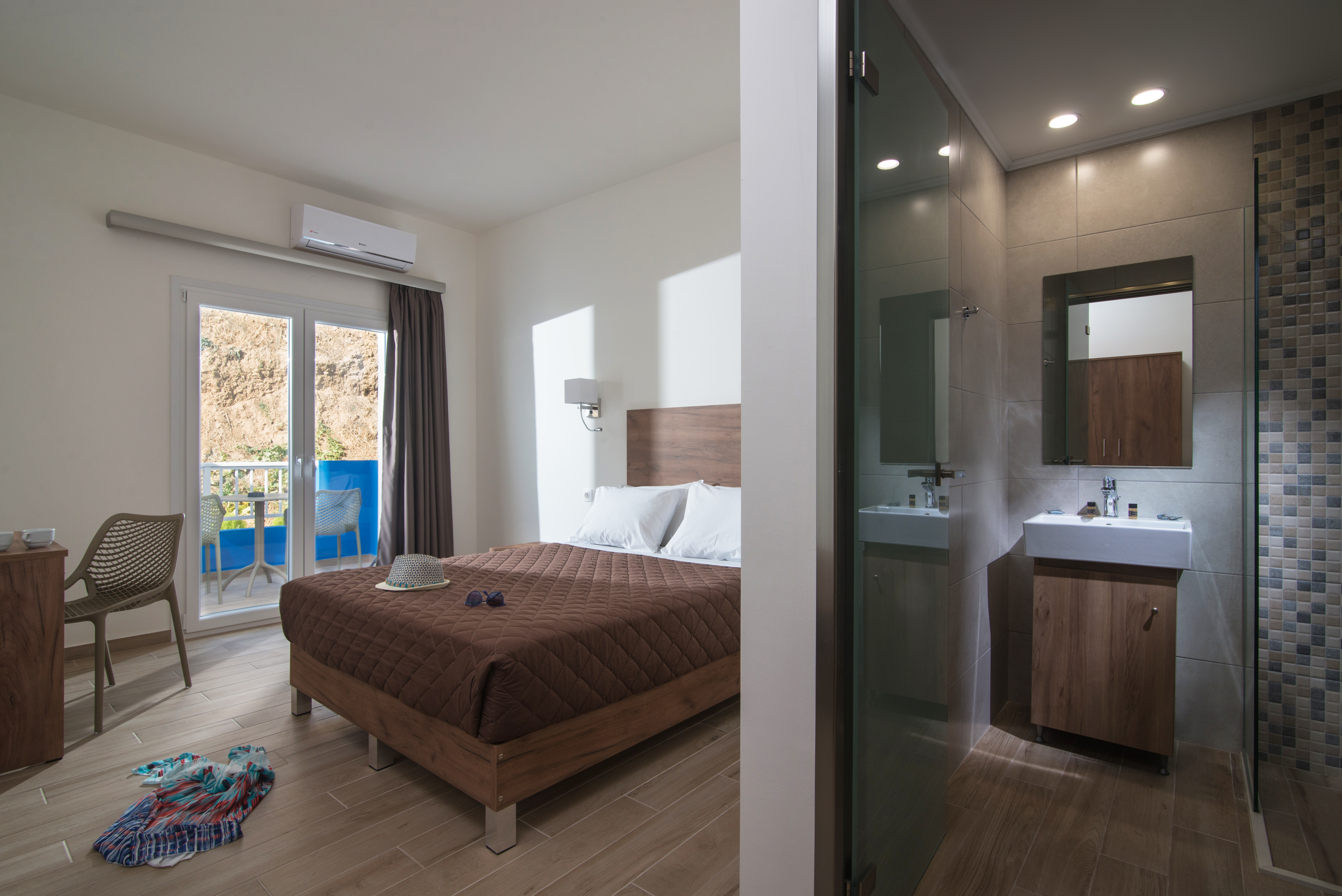 Double or Twin Standard