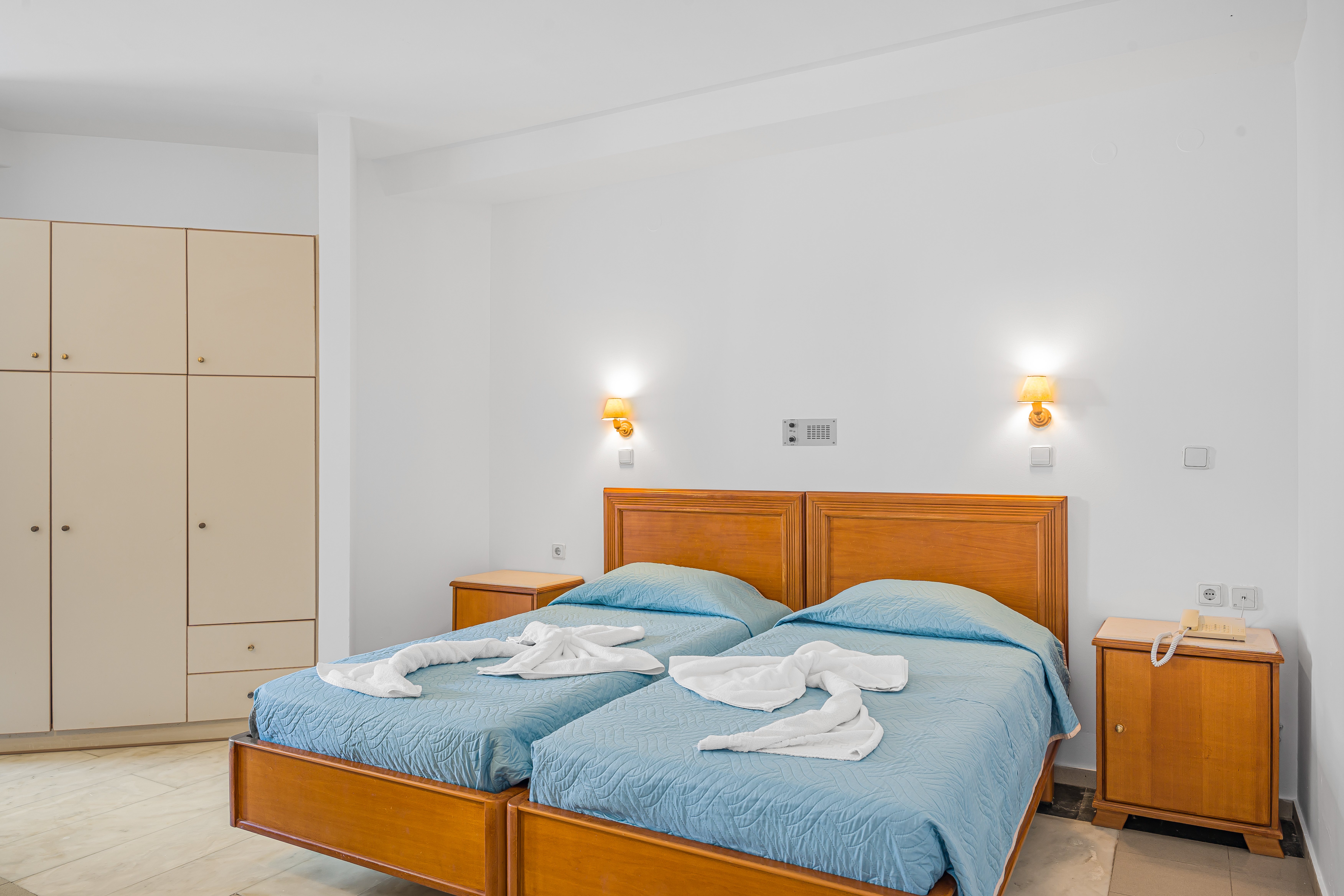 Family Room Garden View