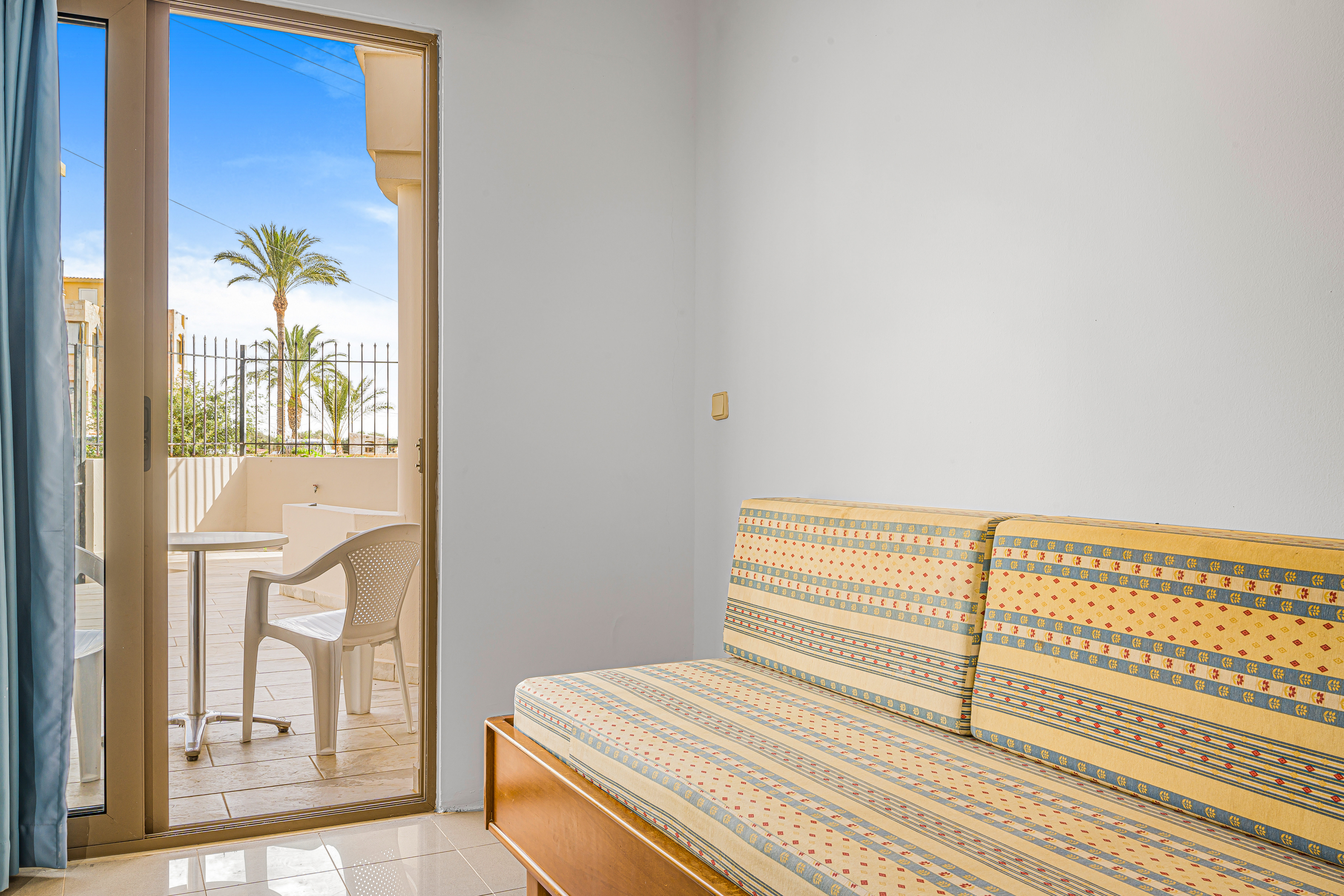 Family Room Garden View