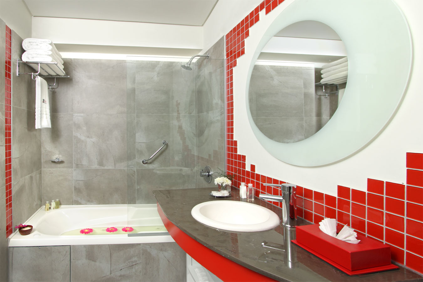 Double Deluxe King Bed