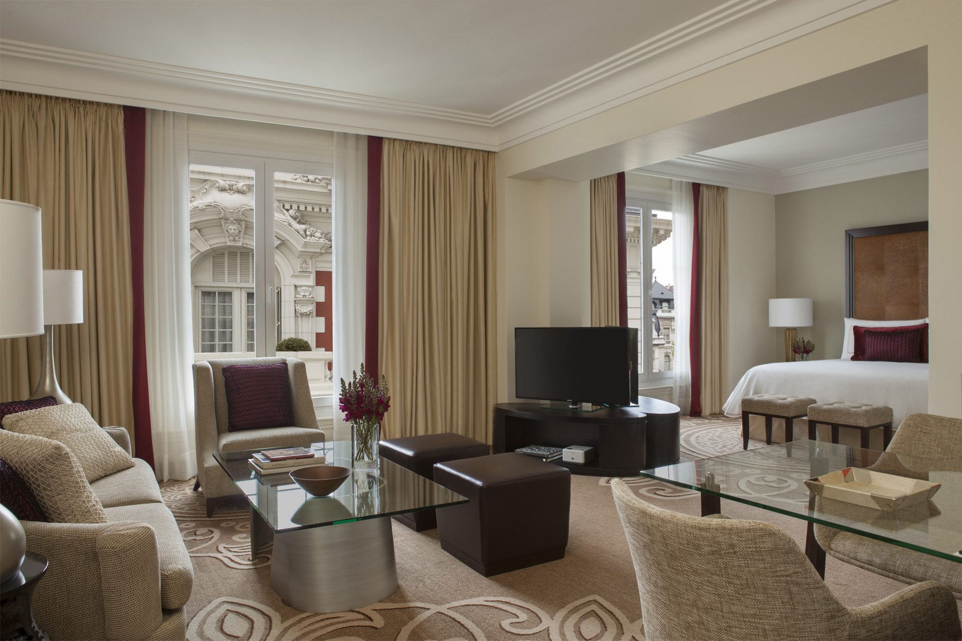 Junior Suite King Size Bed