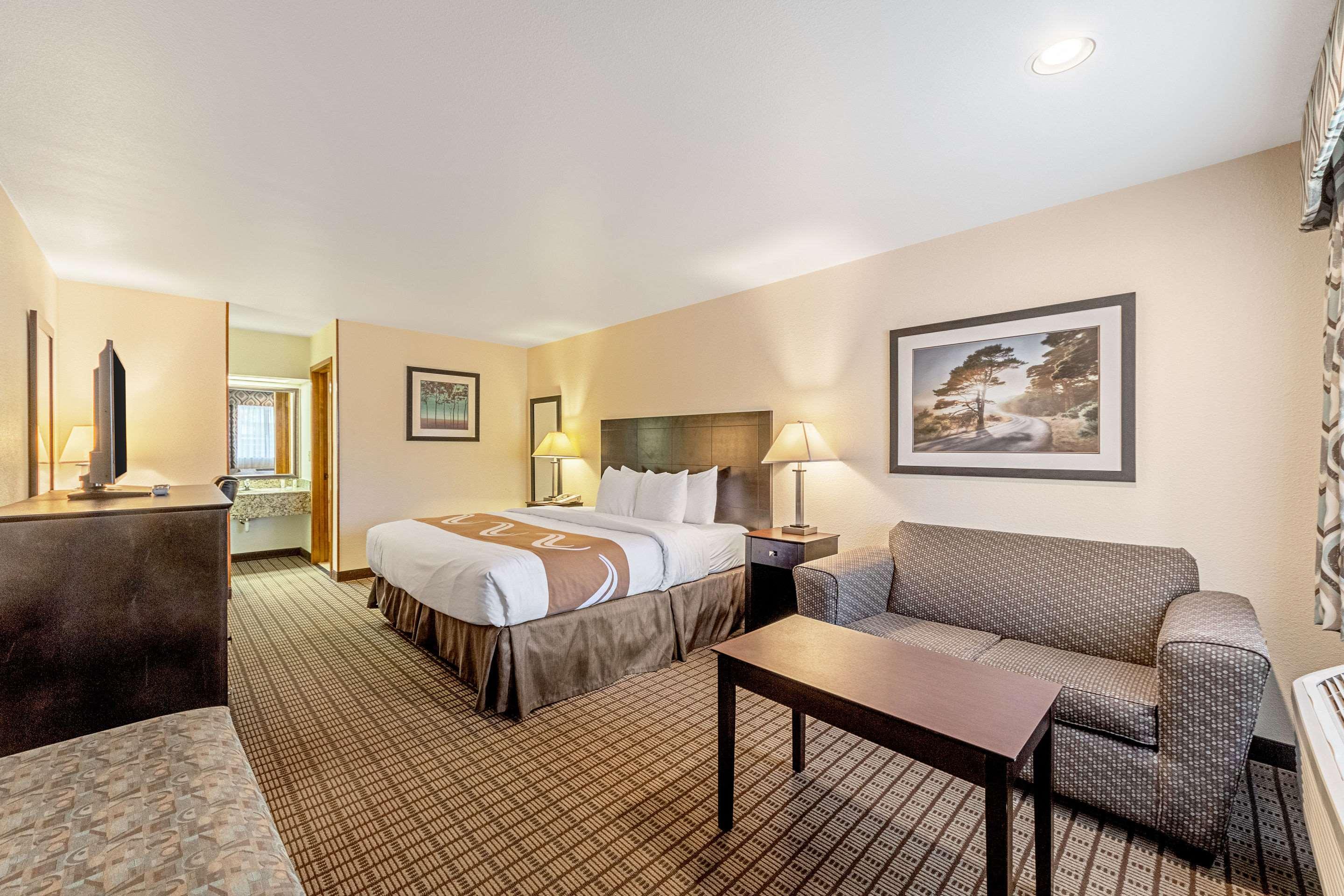 Double King Bed Non Smoking