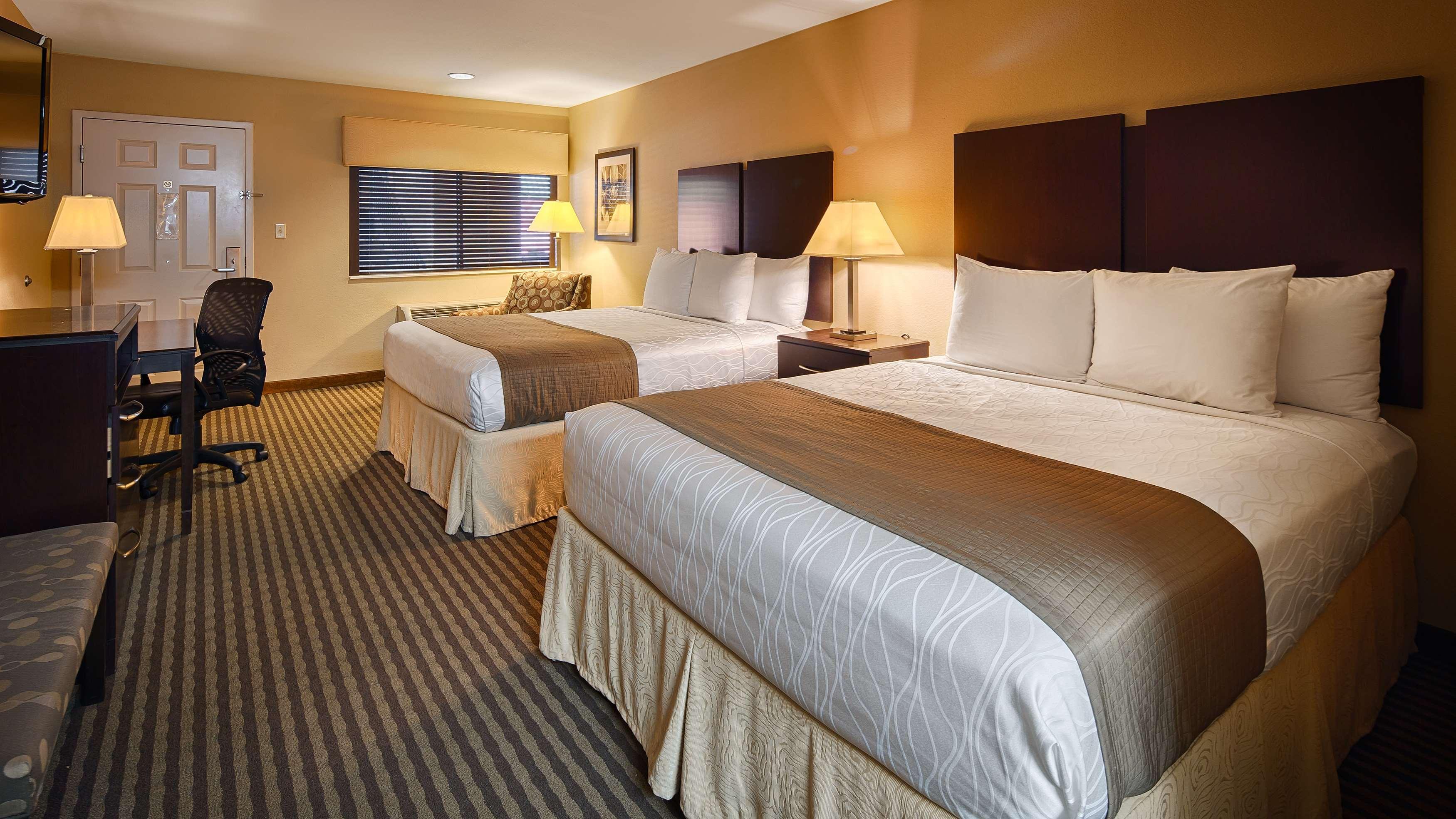 Quadruple Two Queen Beds Non Smoking