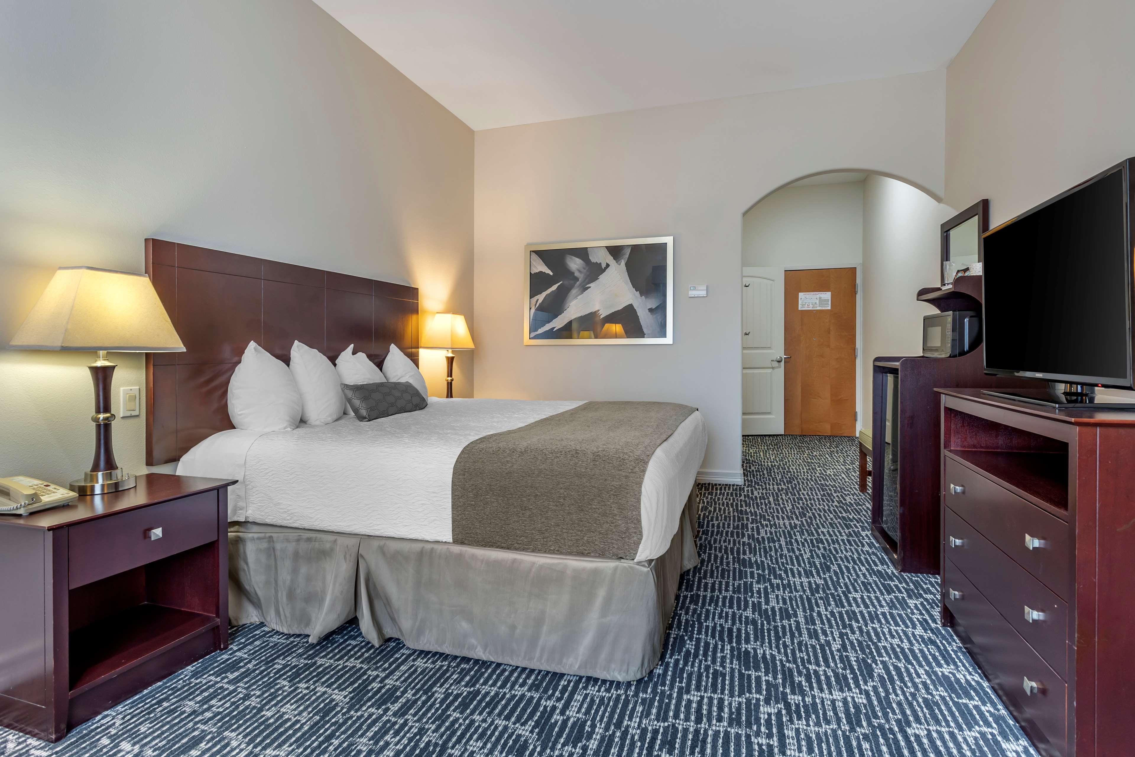 Room King Bed Non Smoking