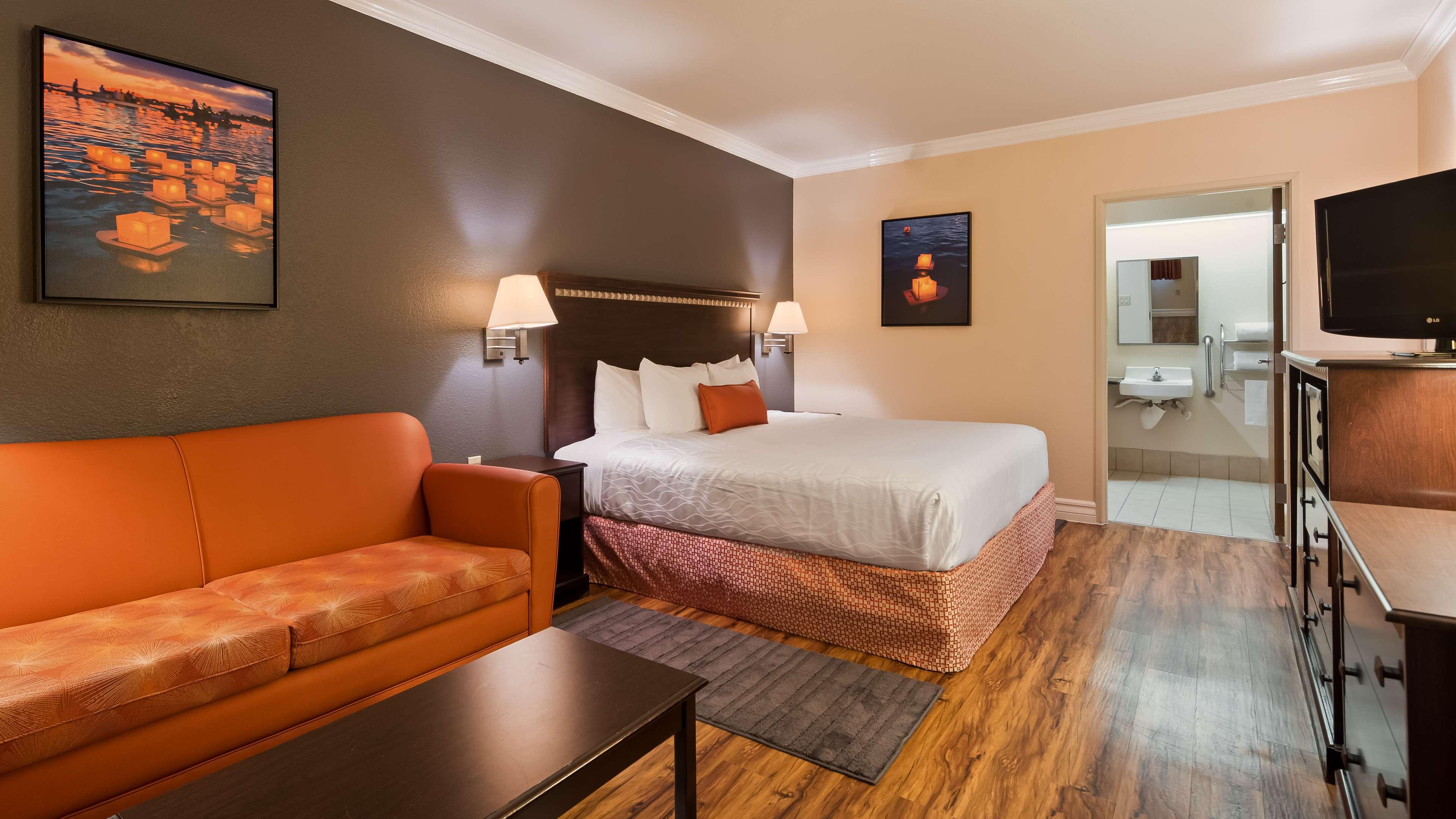 Room King Bed Non Smoking