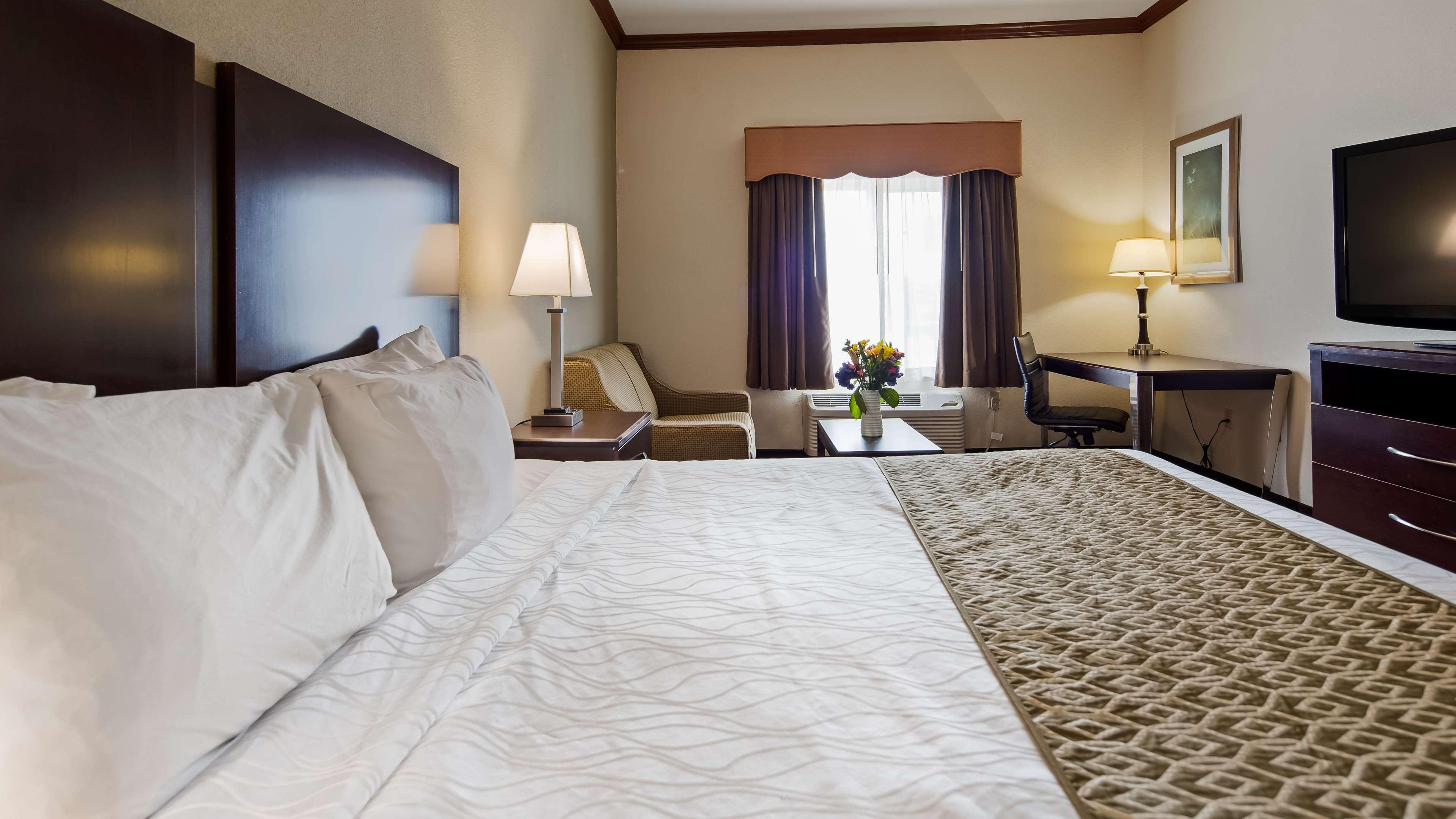 Room King Bed Non Smoking