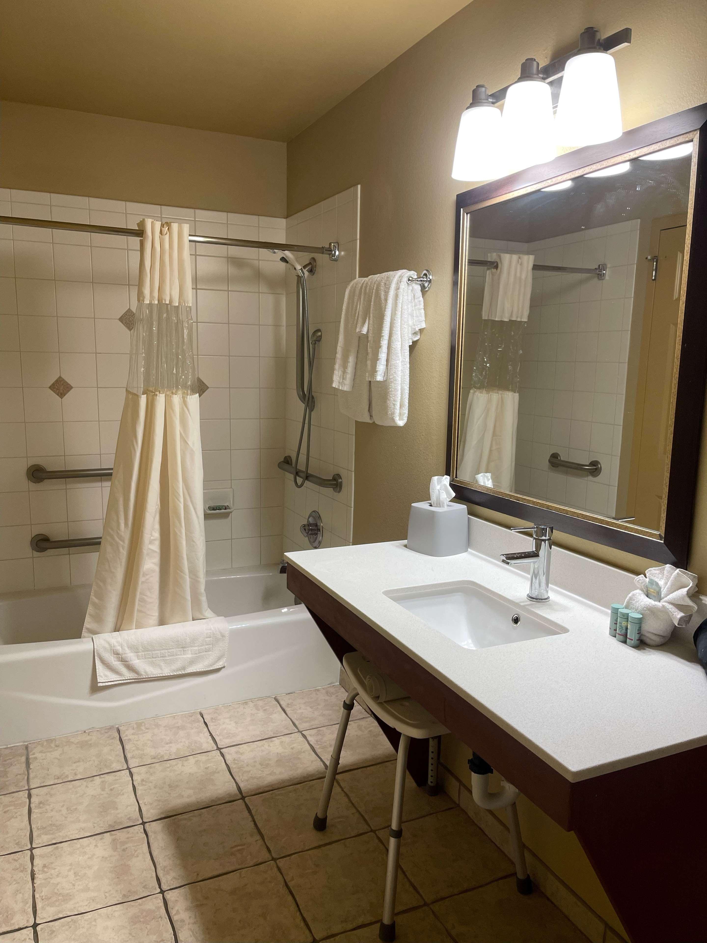 Quadruple Accessible-two Queen Beds