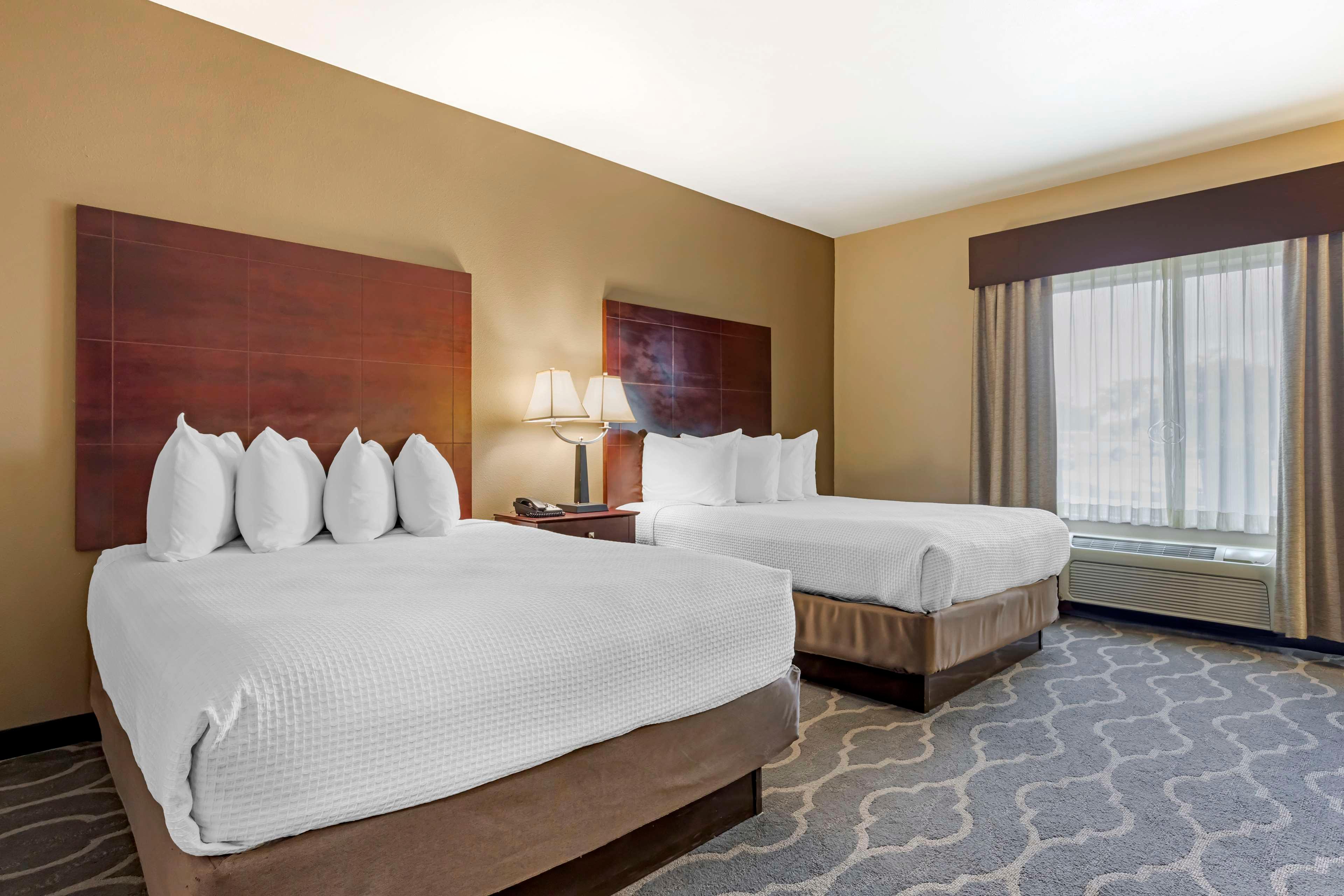 Room Accessible-two Queen Beds