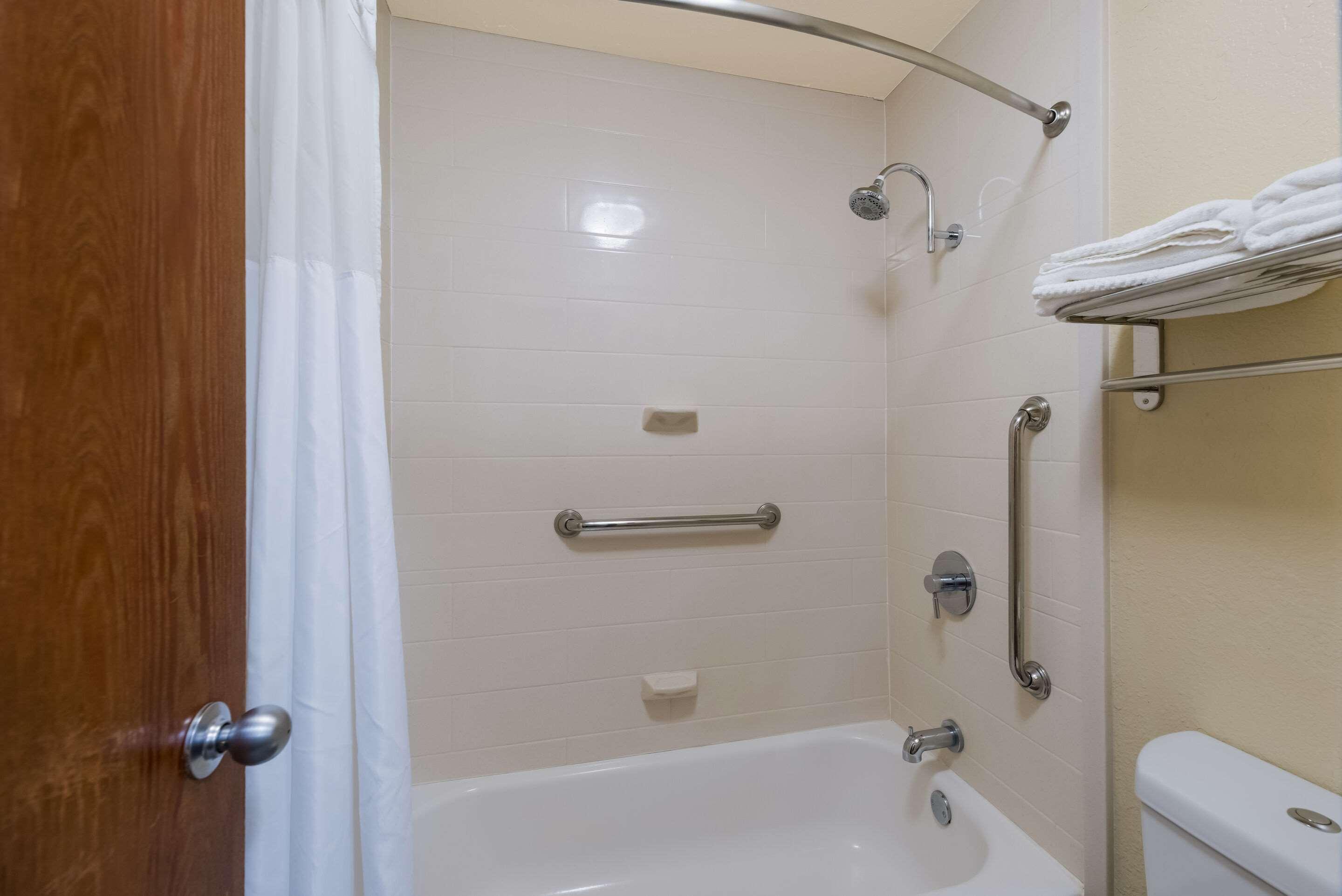 Quadruple Two Queen Beds Non Smoking