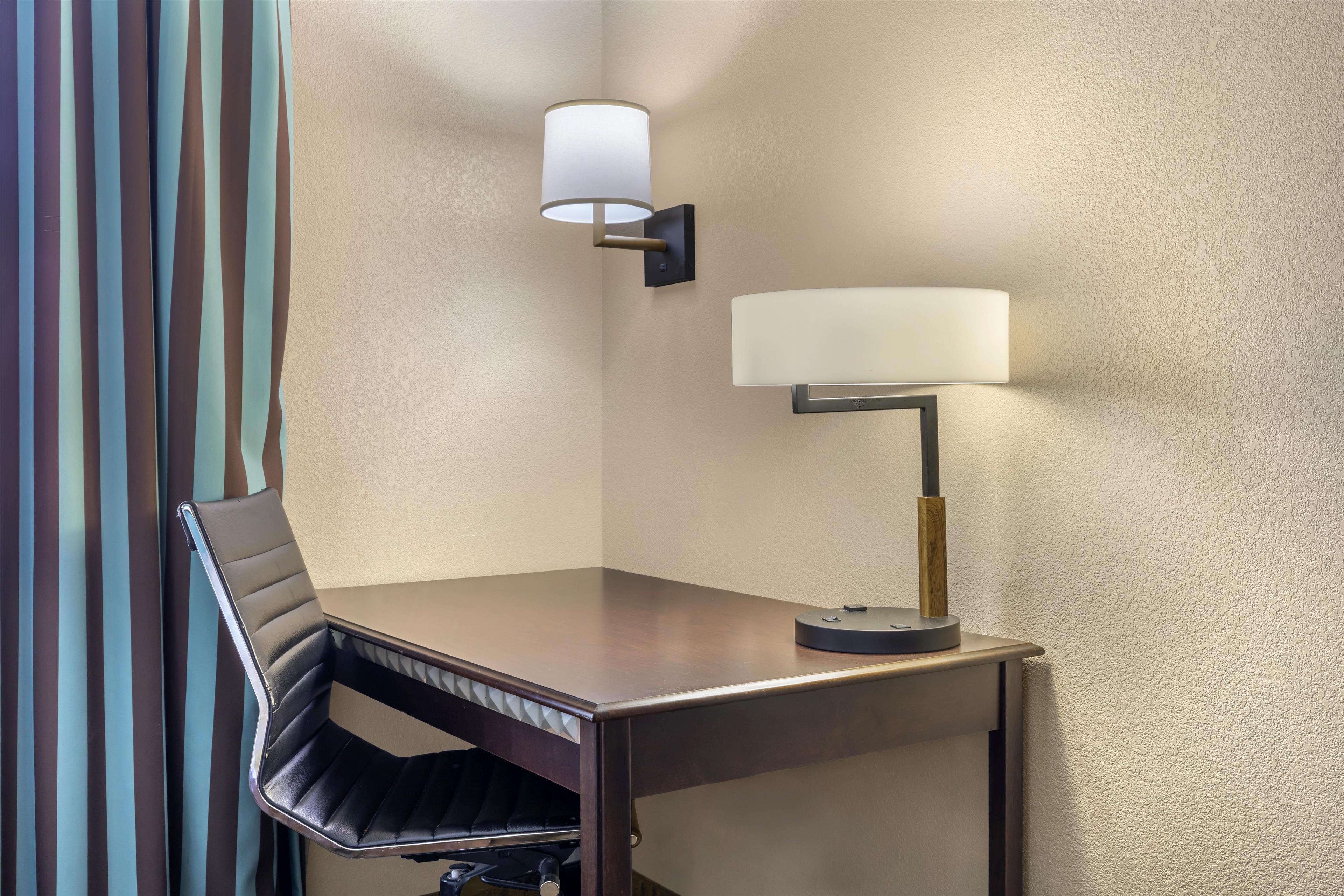 Quadruple Executive Two Queen Beds