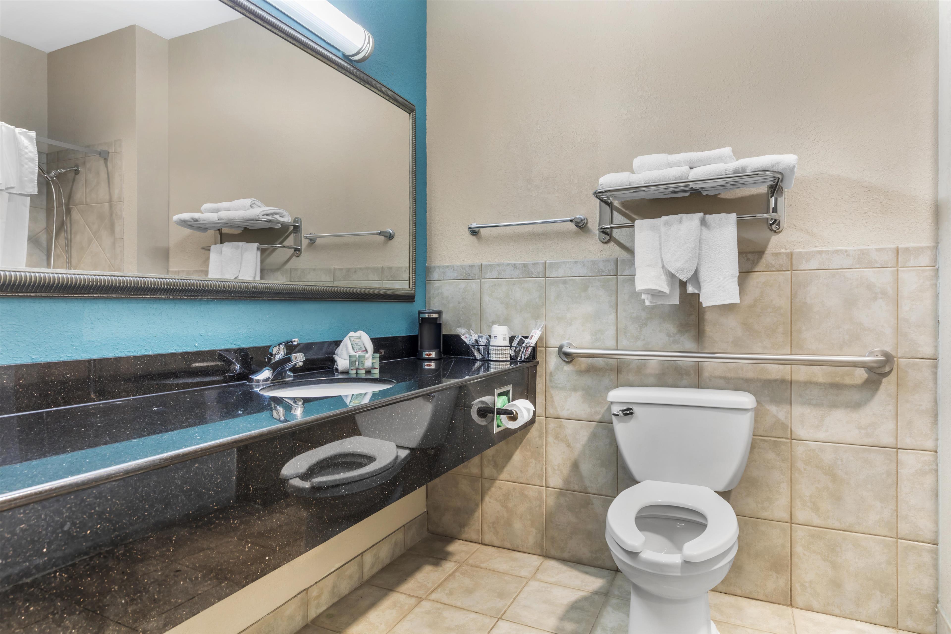 Quadruple Accessible-two Queen Beds