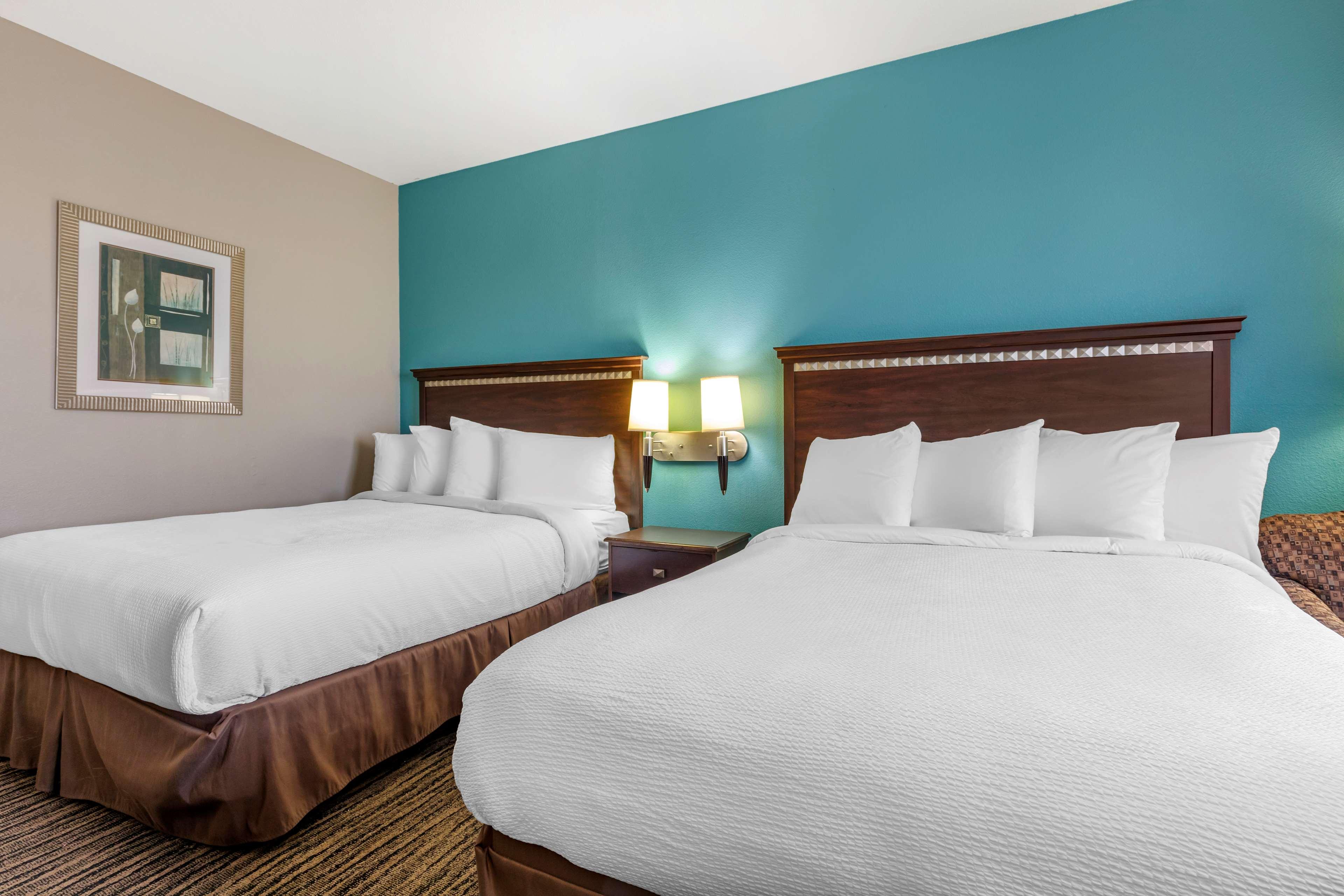 Quadruple Accessible-two Queen Beds