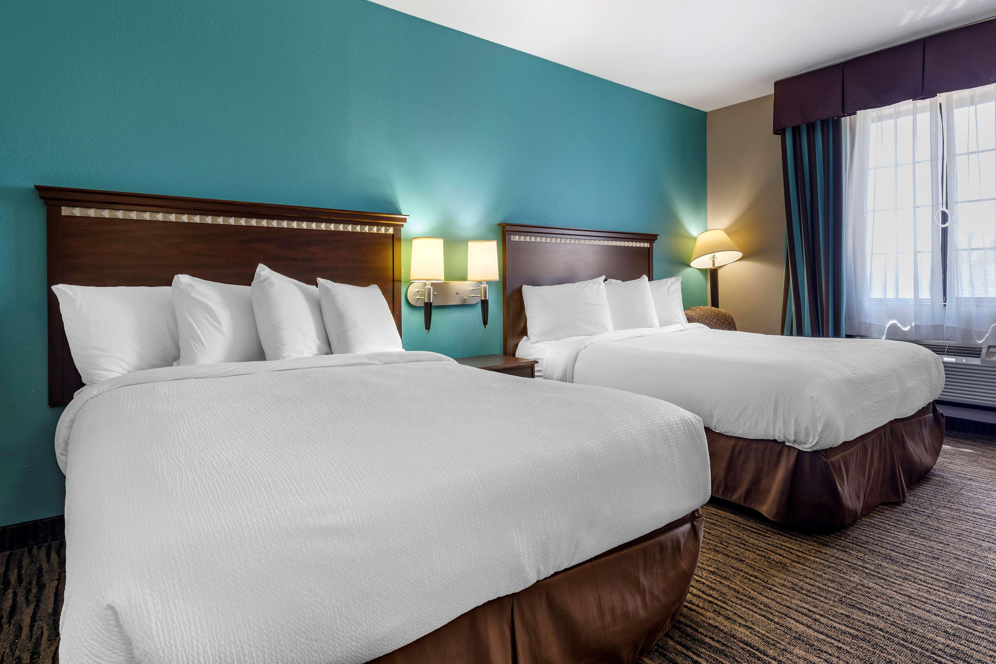 Quadruple Accessible-two Queen Beds