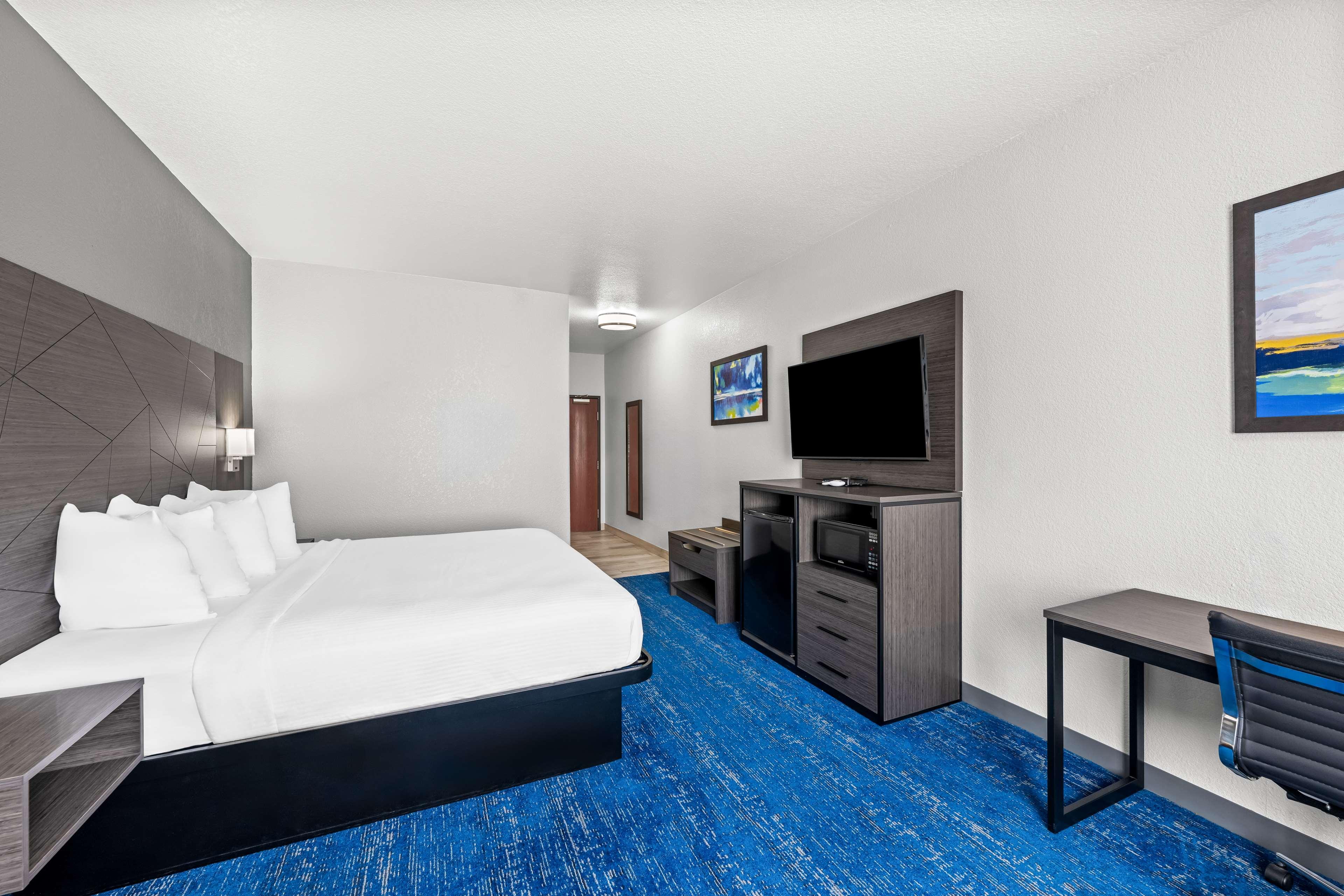 Double King Bed Non Smoking