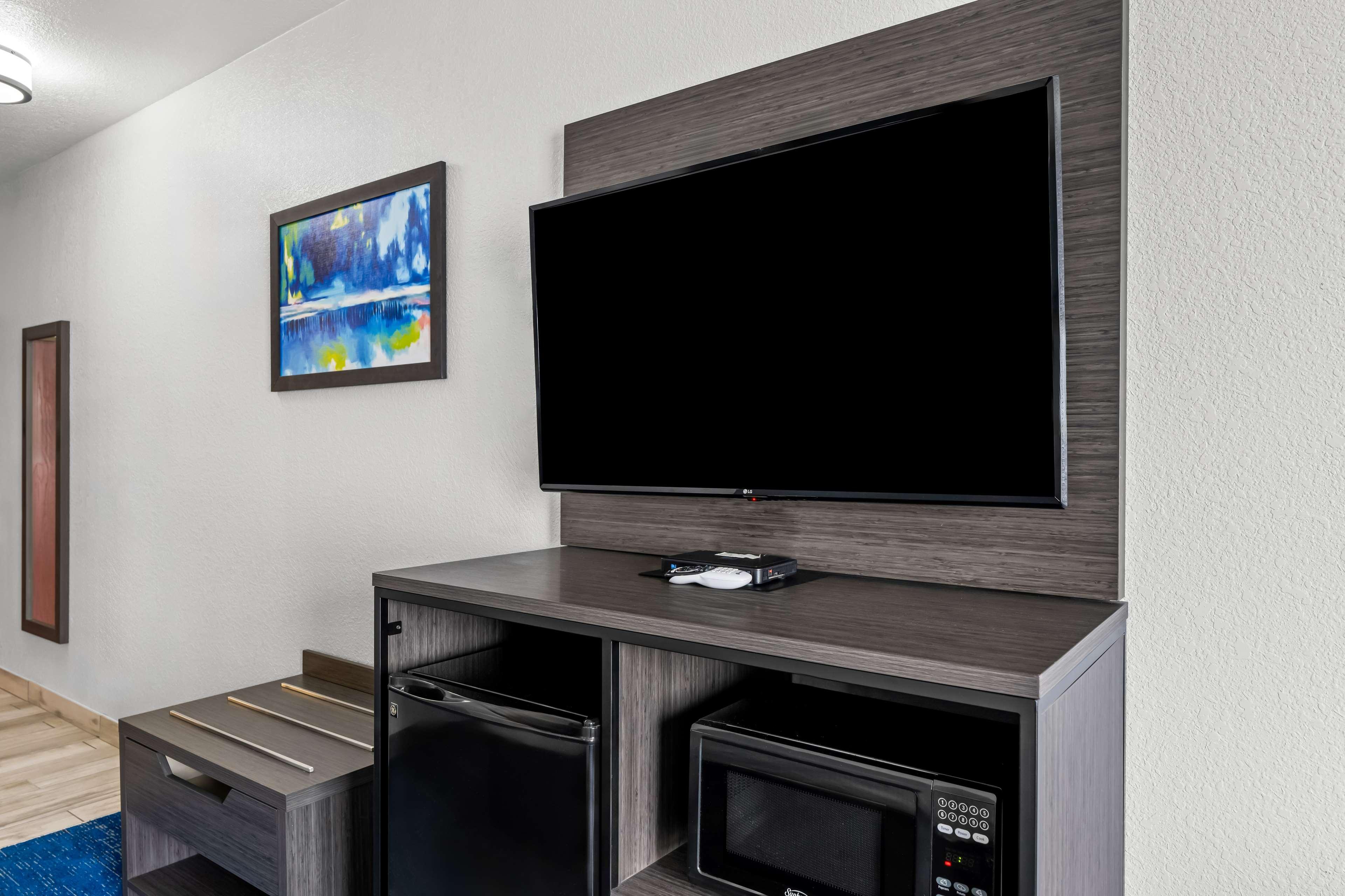 Double King Bed Non Smoking