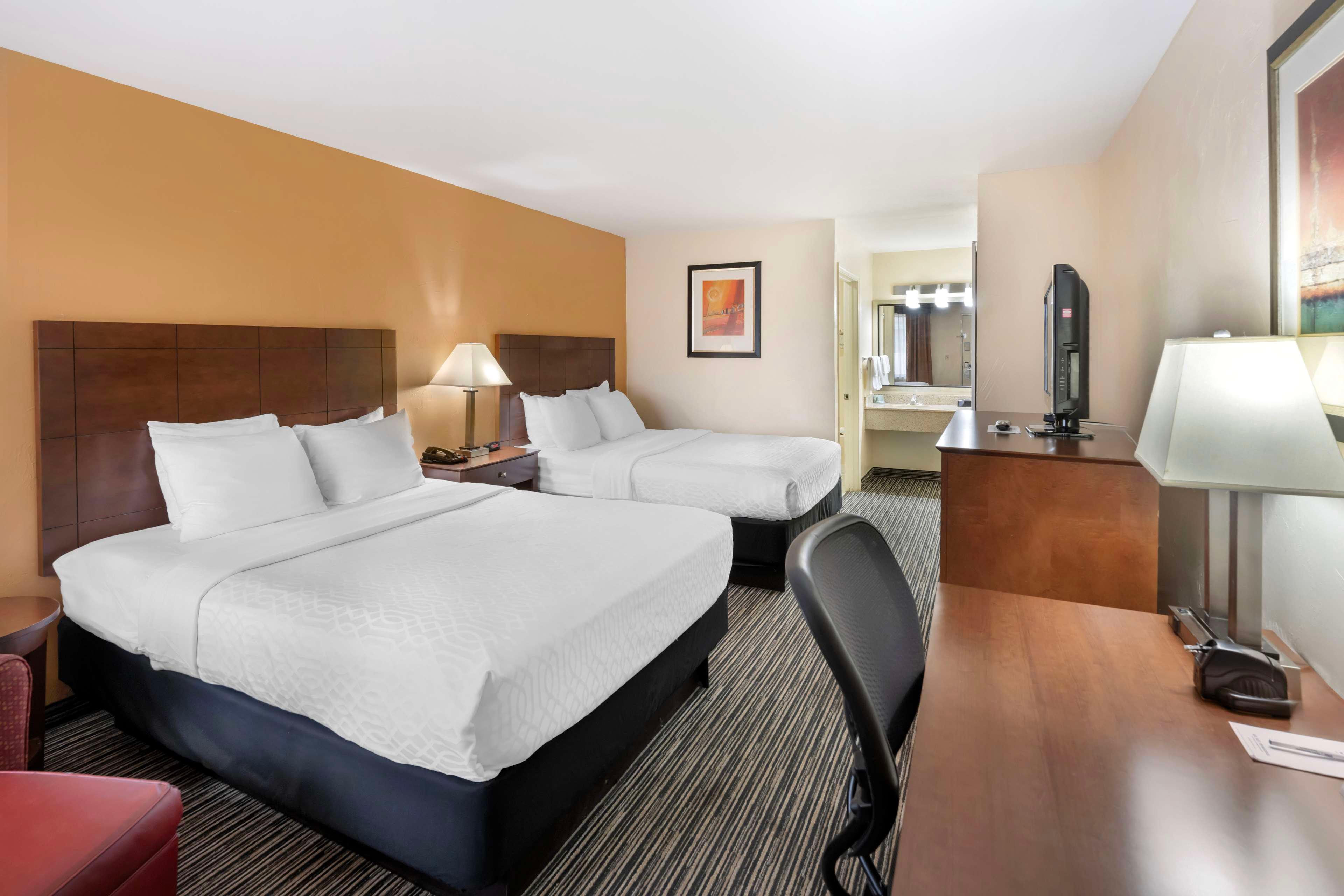 Room Two Queen Beds Non Smoking