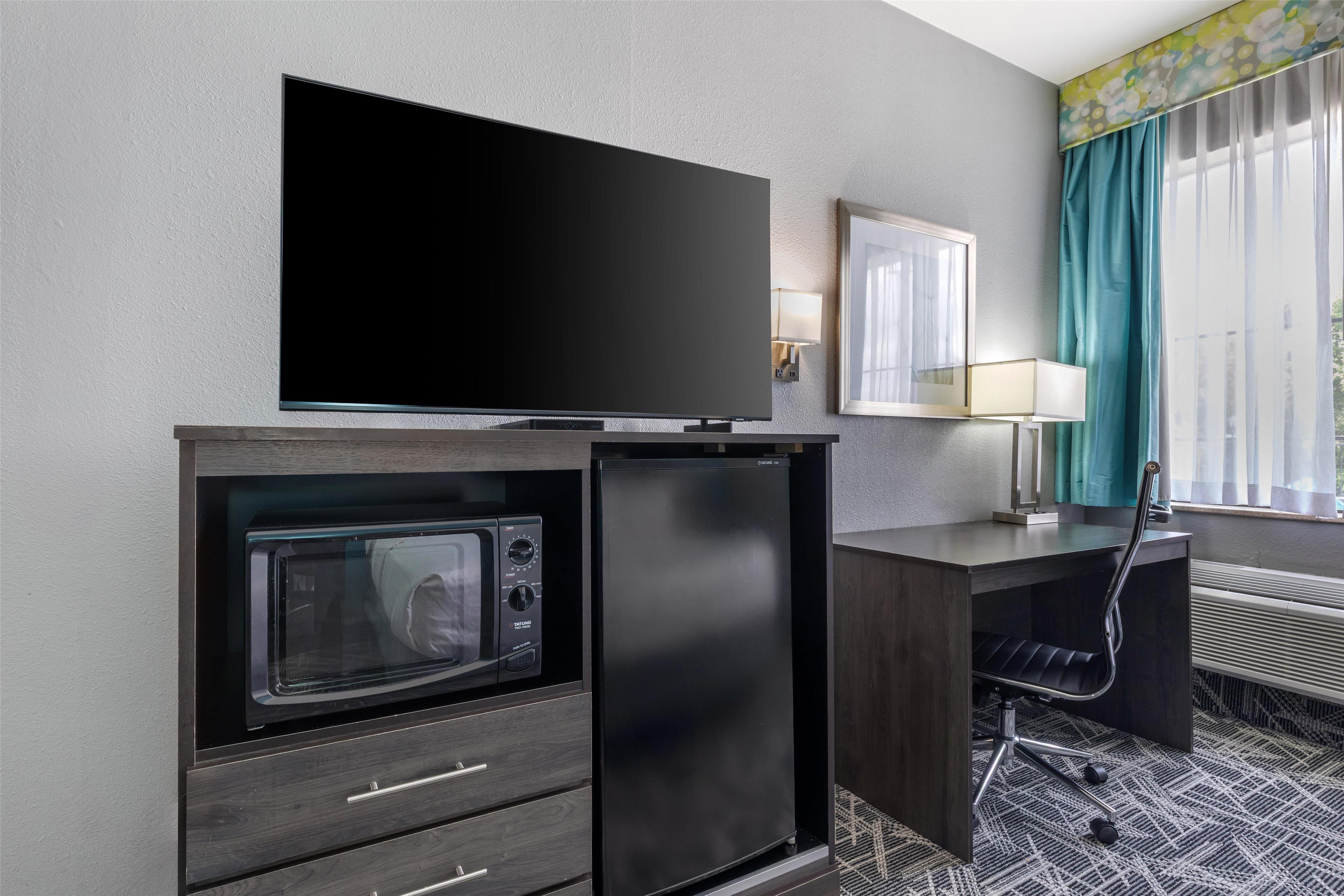 Double Accessible King Size Bed