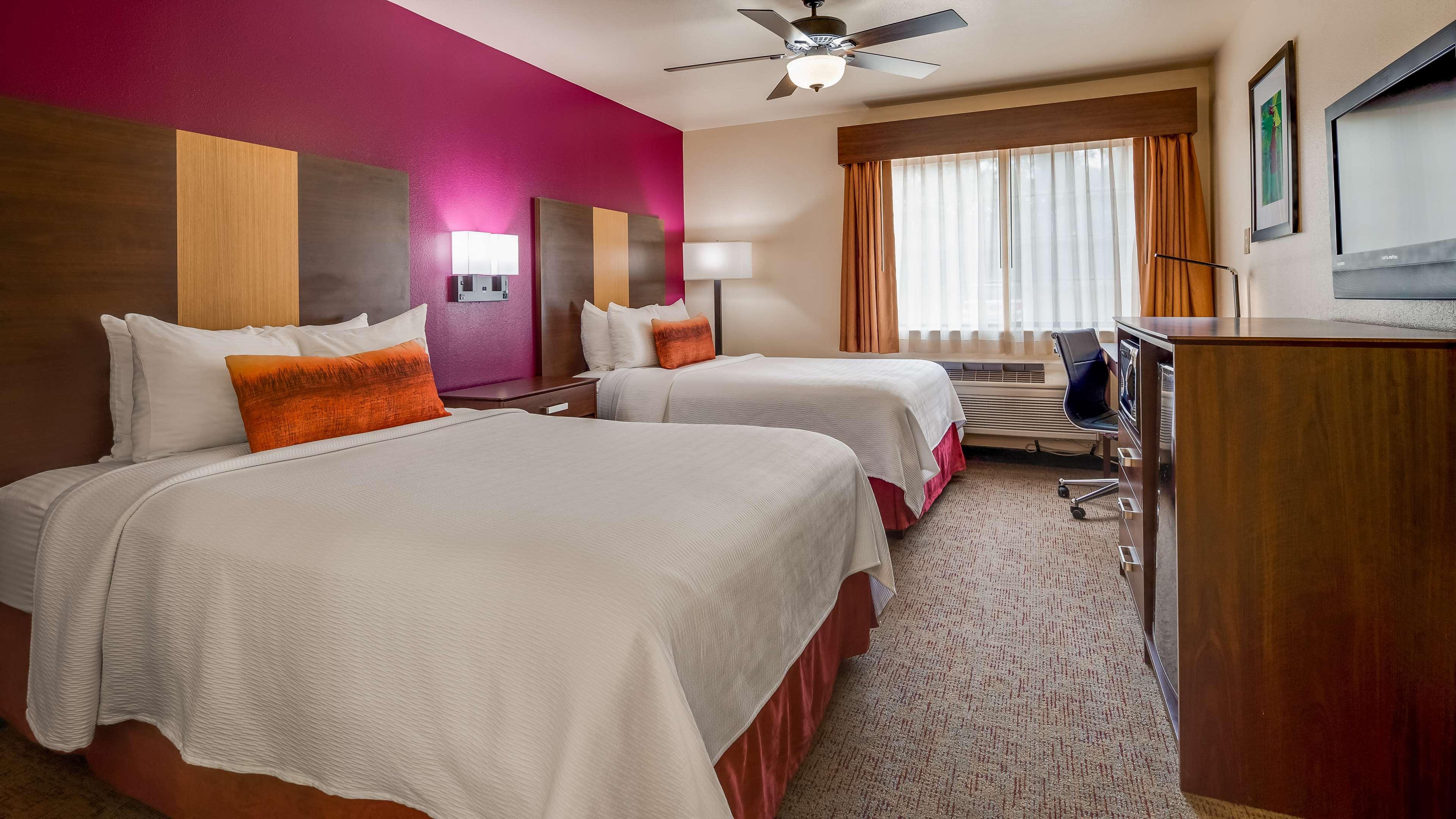 Room Accessible-two Queen Beds