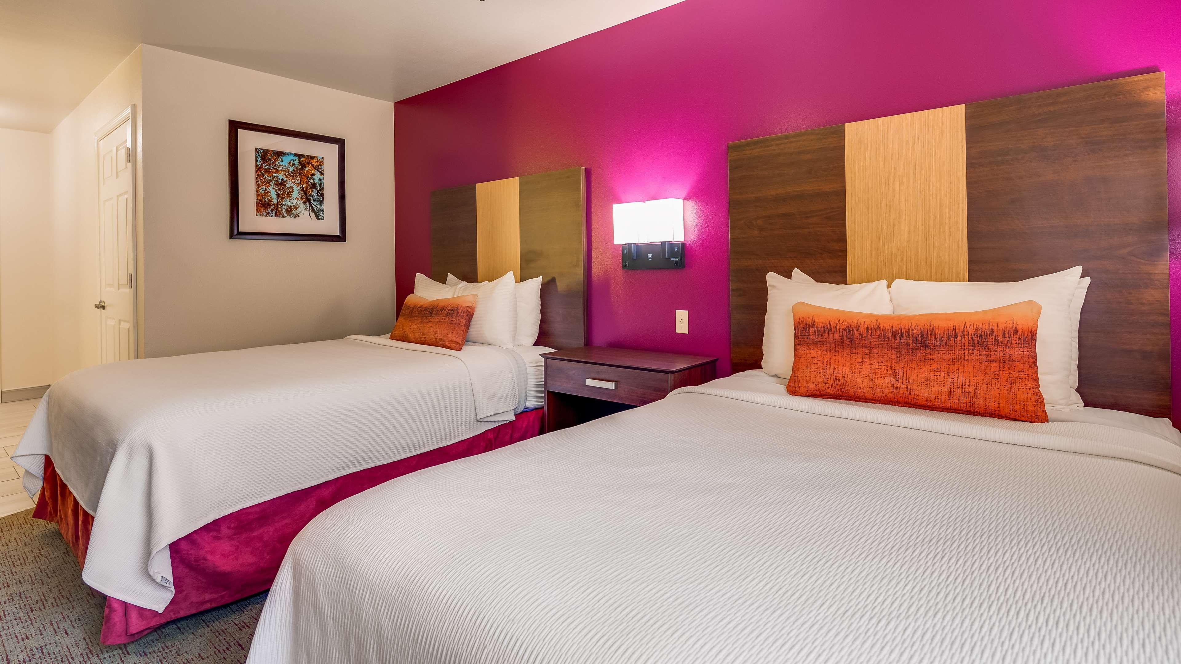 Room Accessible-two Queen Beds