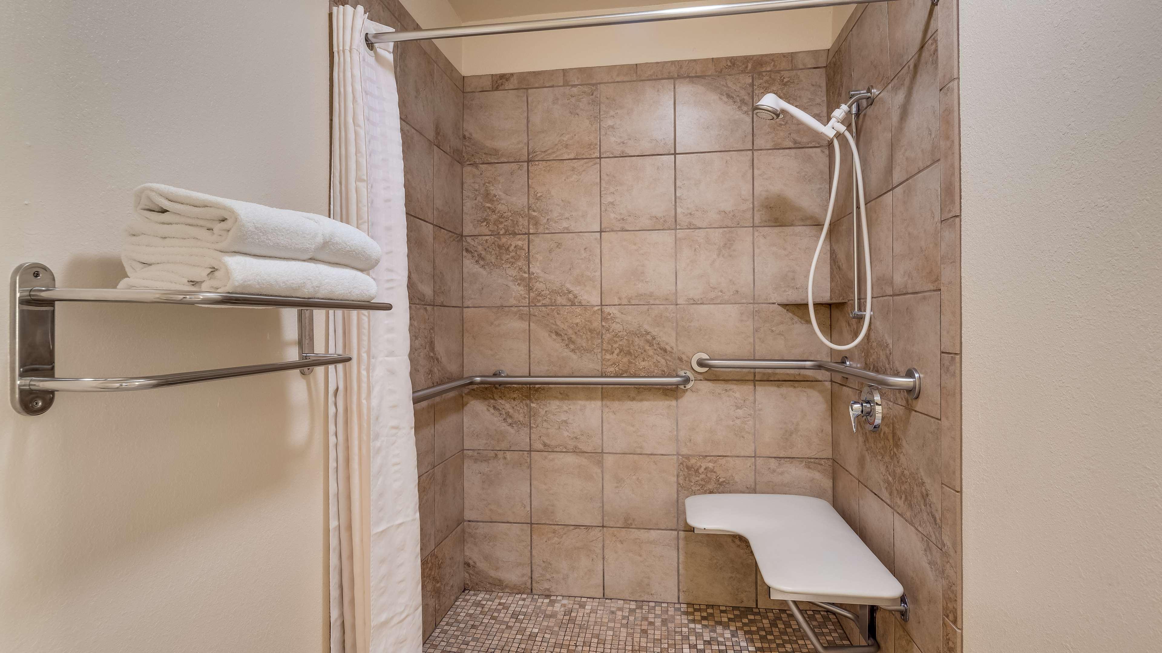 Room Accessible-two Queen Beds