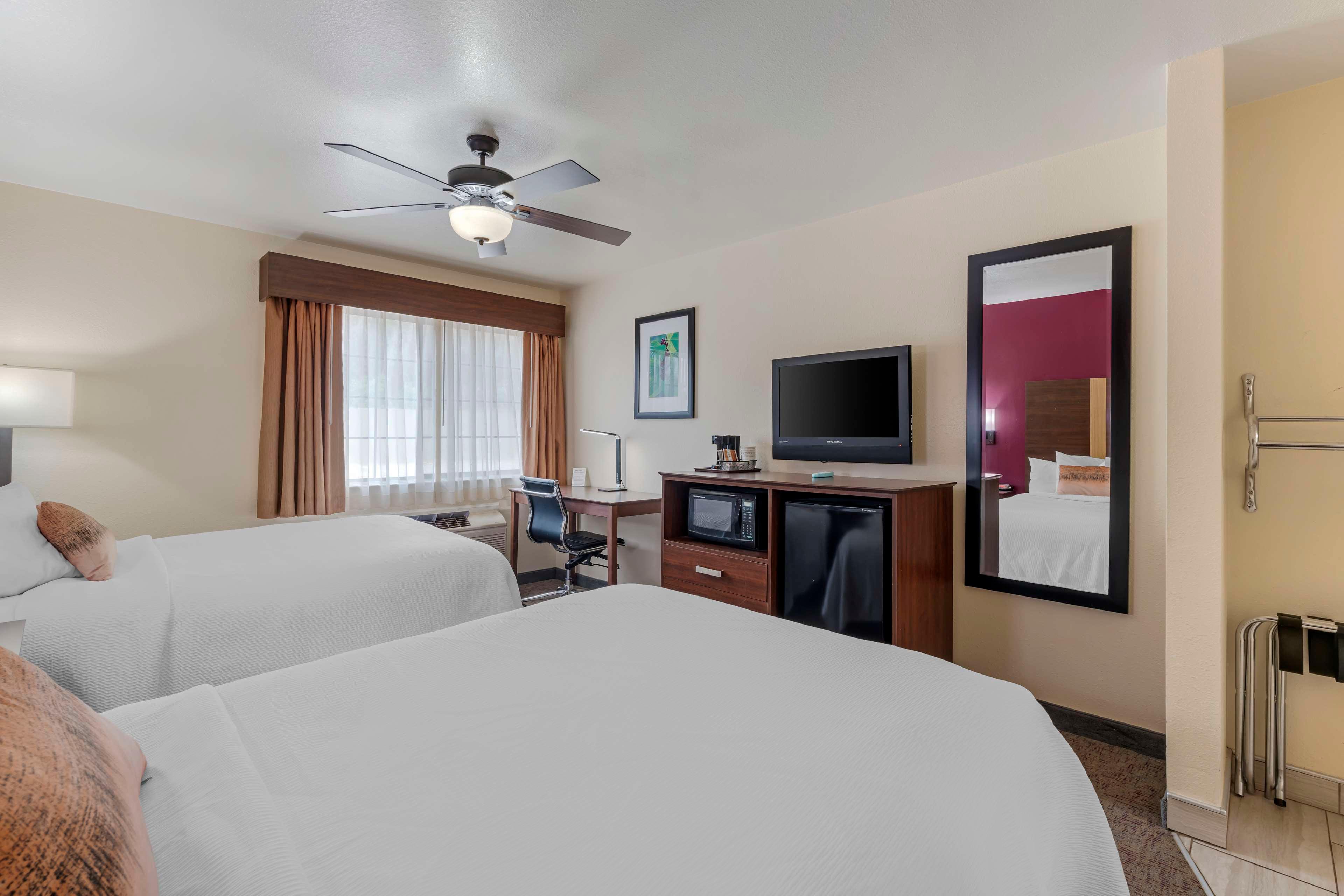 Room Accessible-two Queen Beds