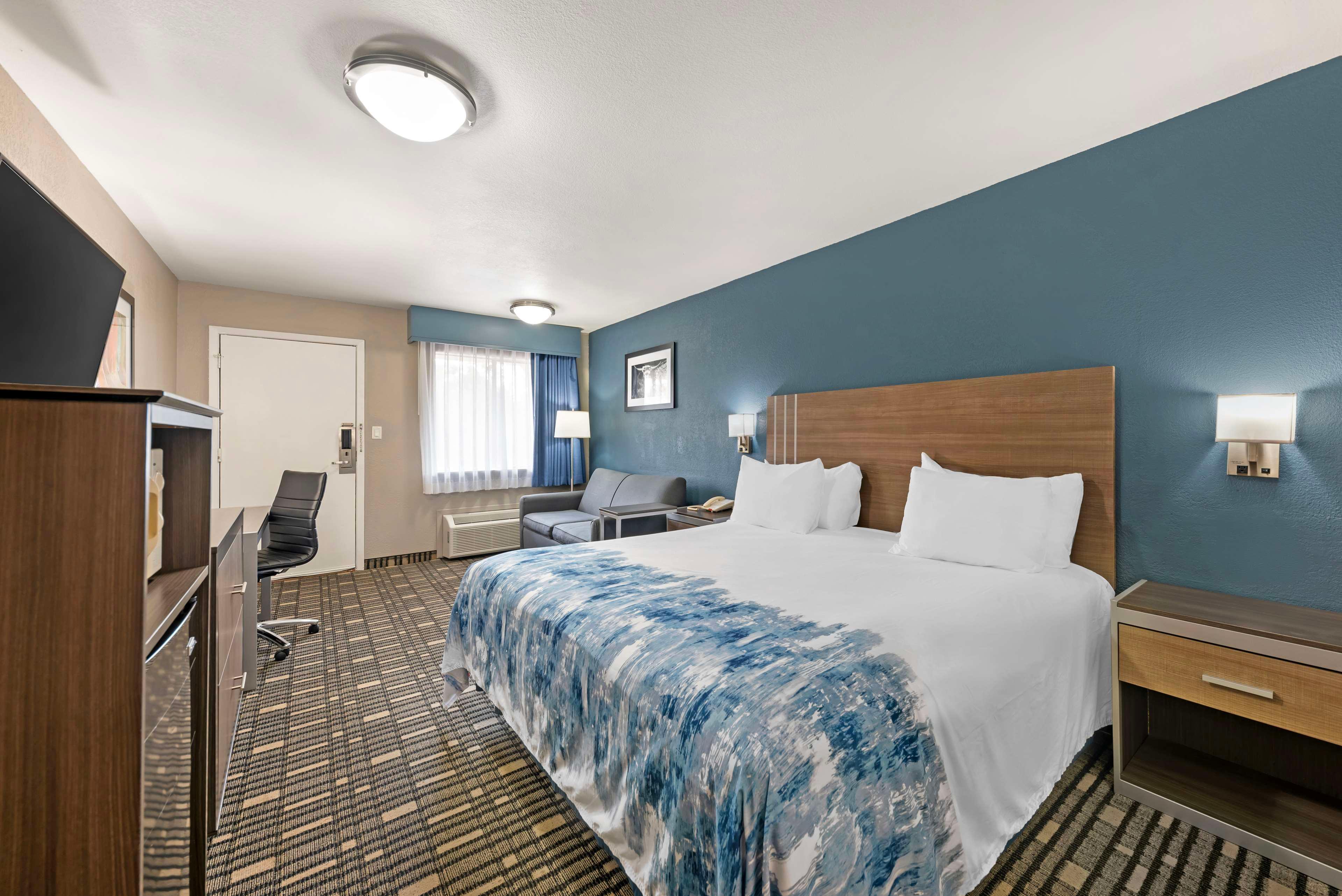 Quadruple Accessible