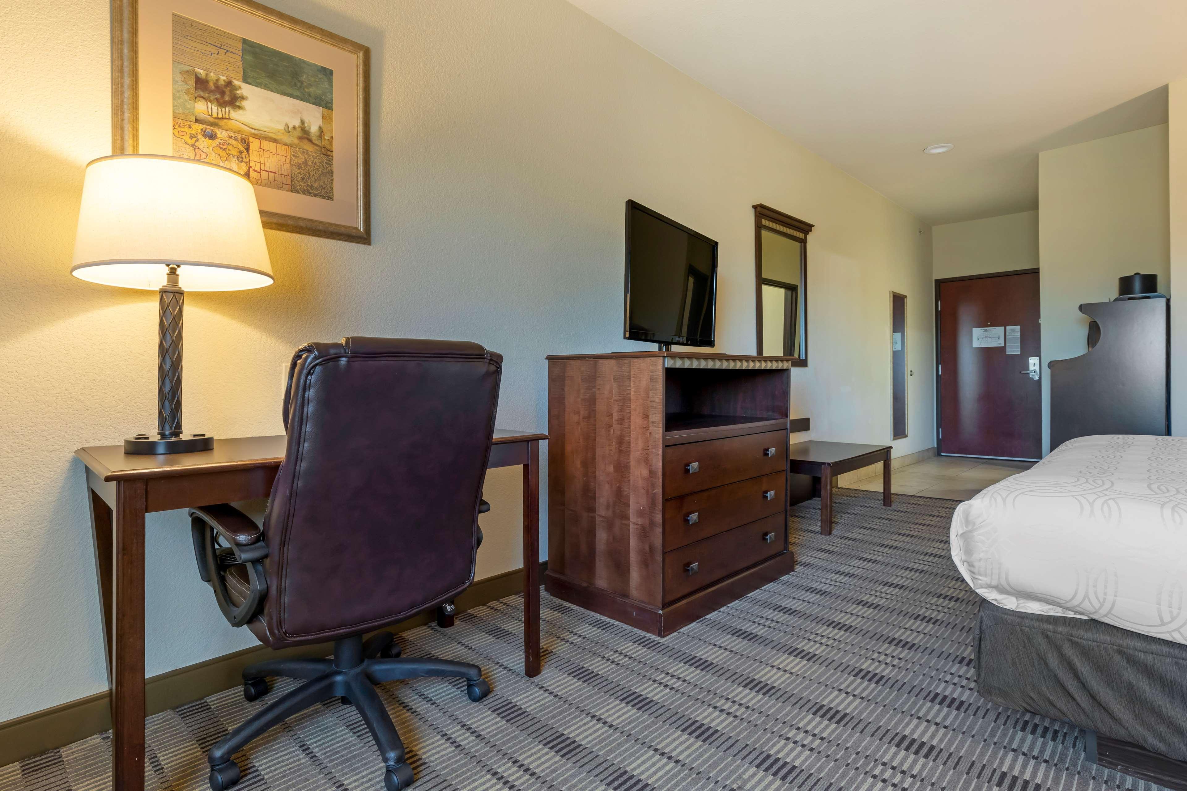 Room King Bed Non Smoking