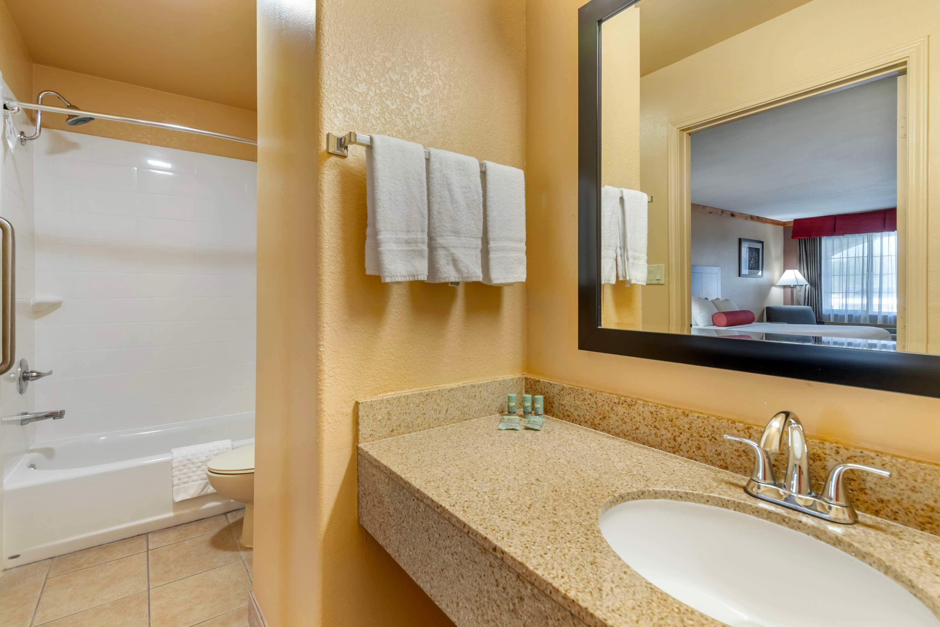 Room Two Queen Beds Non Smoking