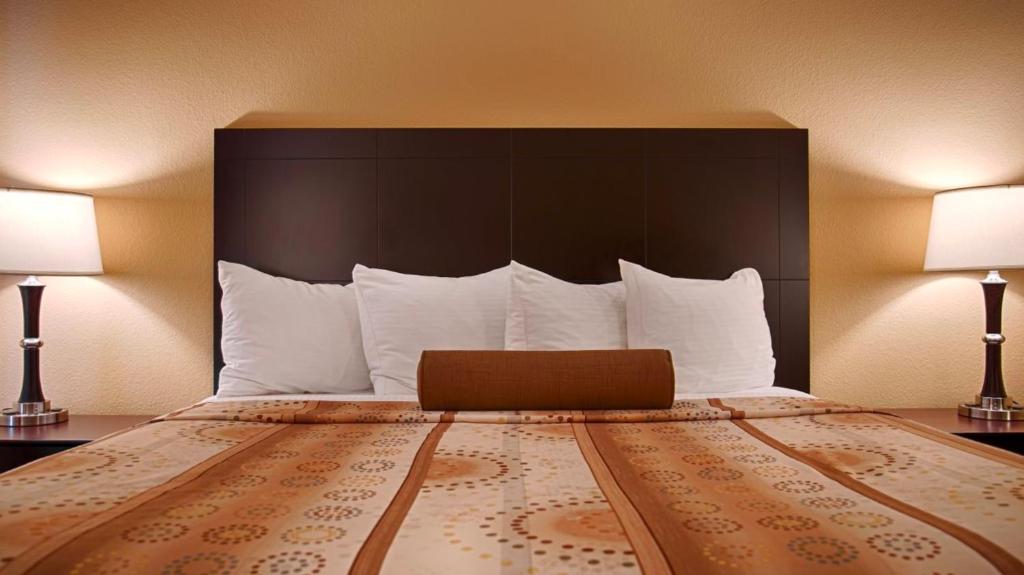 Room Accessible-two Queen Beds