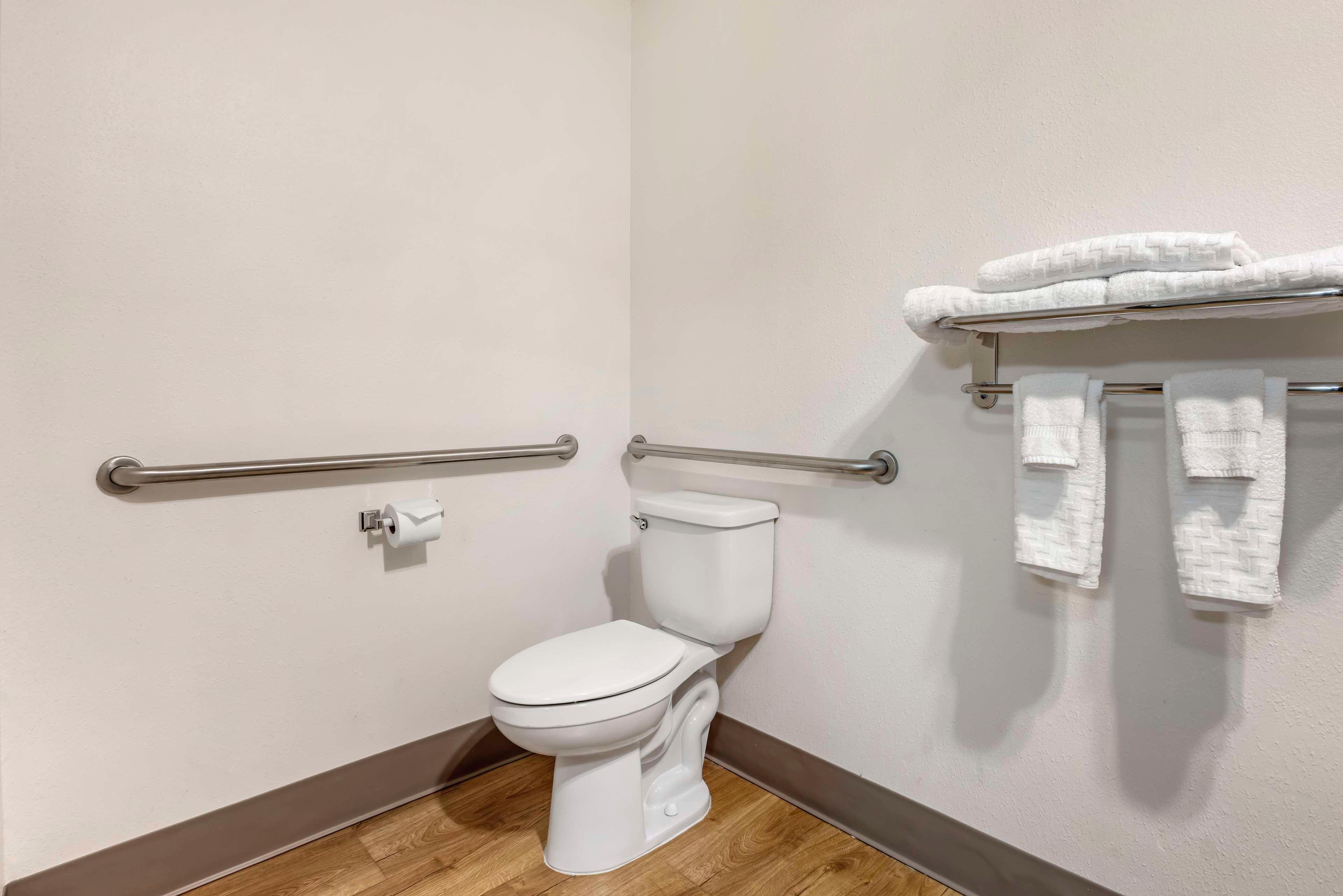 Room Queen Bed Non Smoking