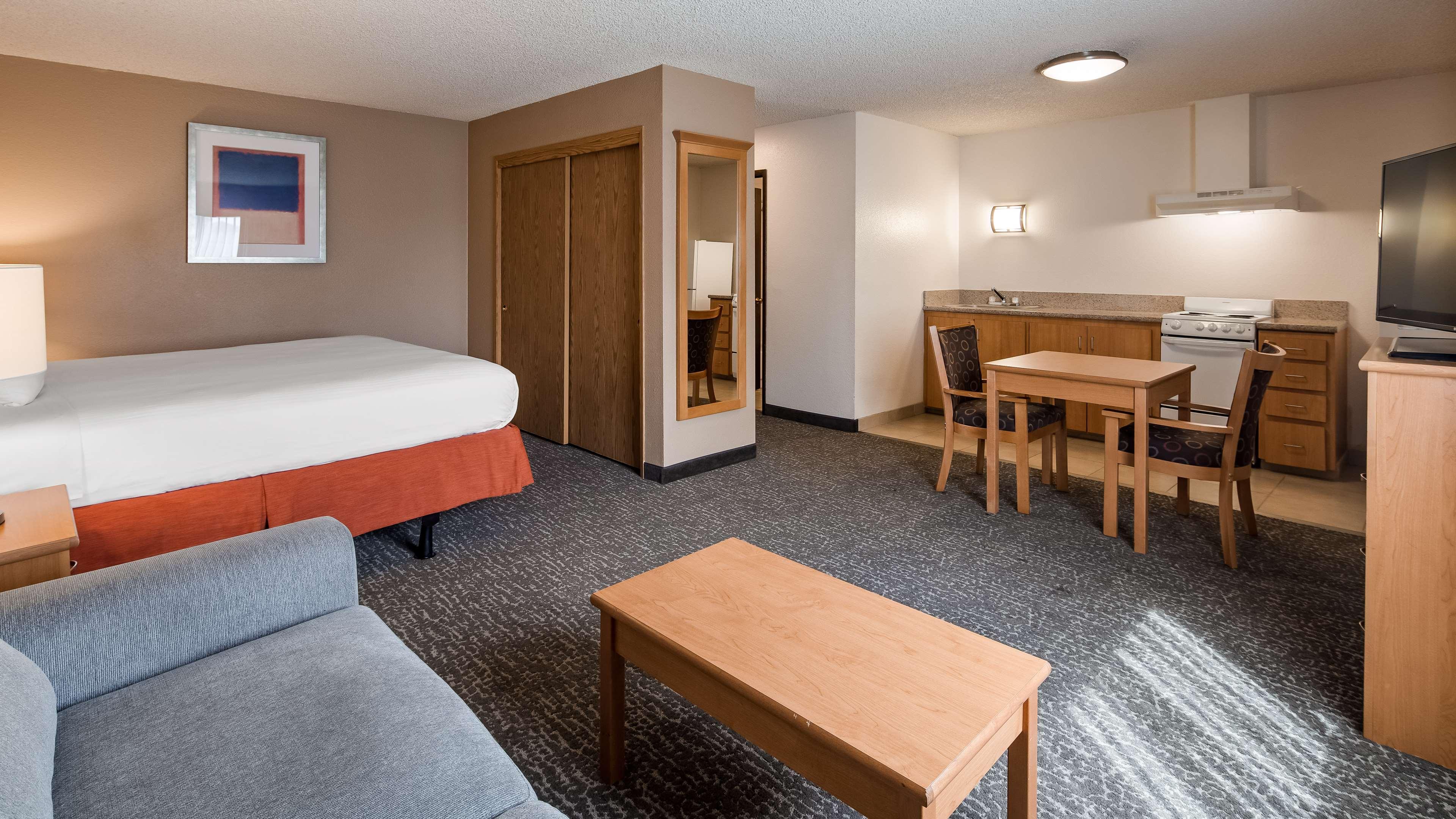 Suite Queen Size Bed